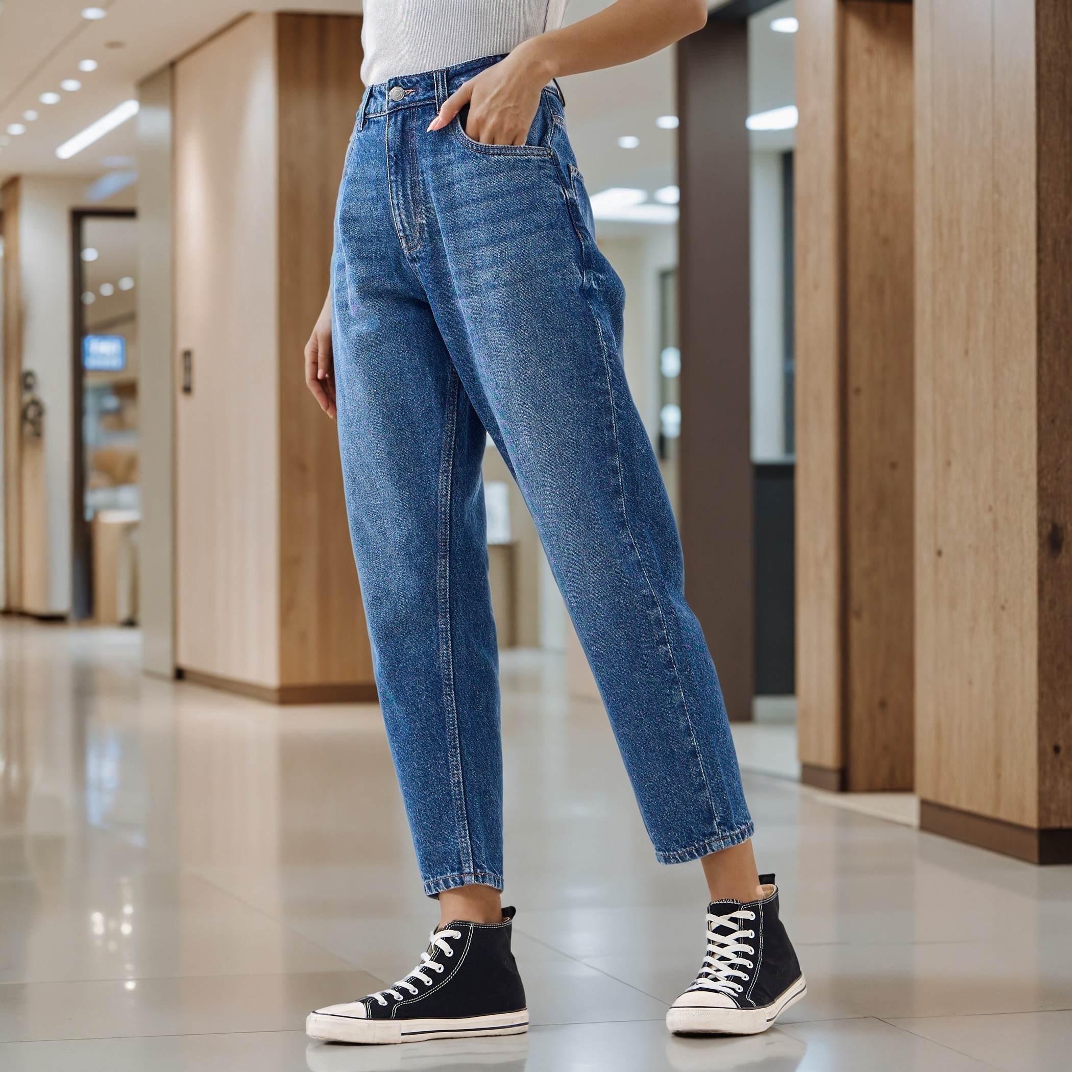 بنطلون جينز بقصة موم وخصر عالي مع جيوب-women-clothing-bottoms-jeans-image-11