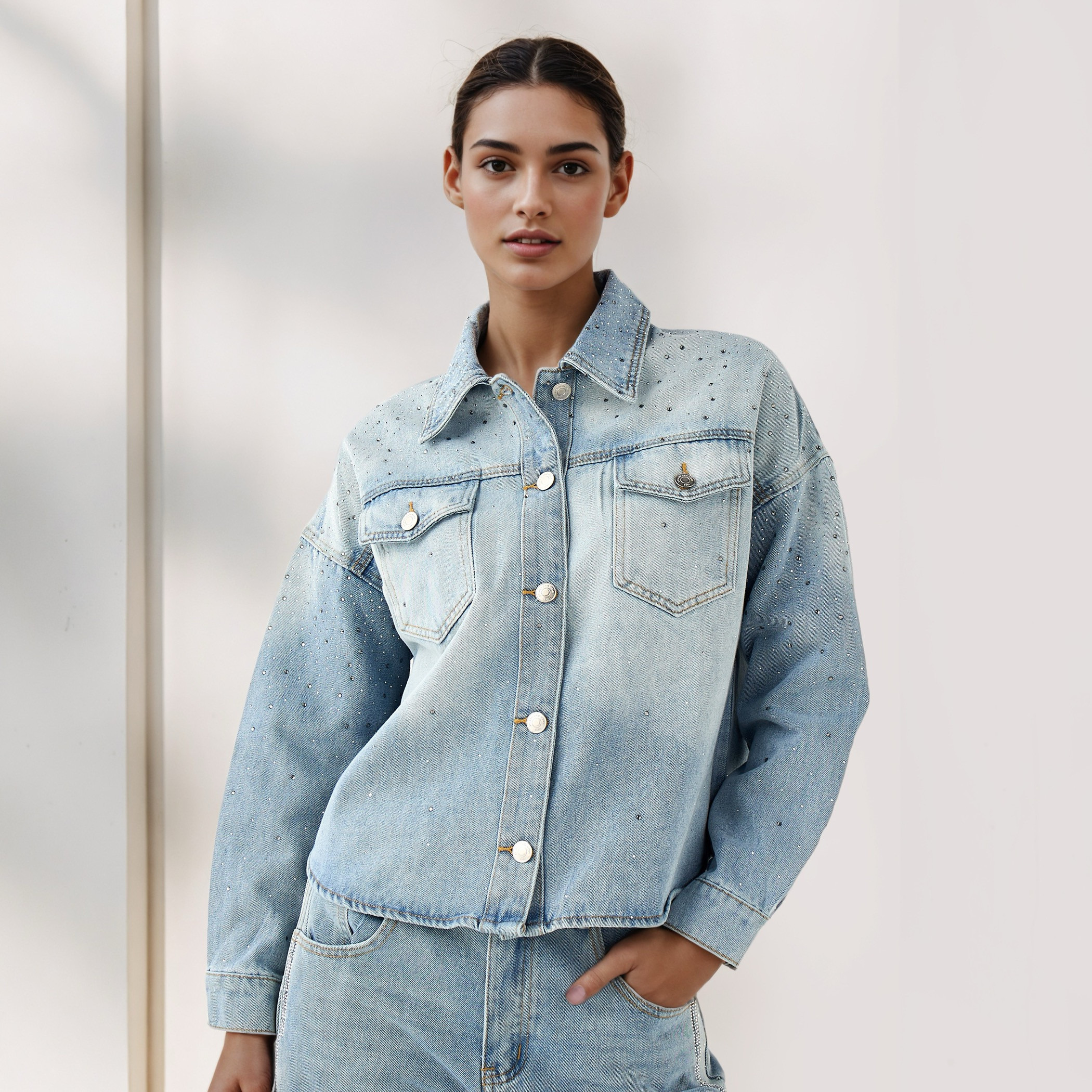 قميص دينم قطن بقصة عادية وتفاصيل زينة-women-clothing-shirtsandblouses-shirts-image-1