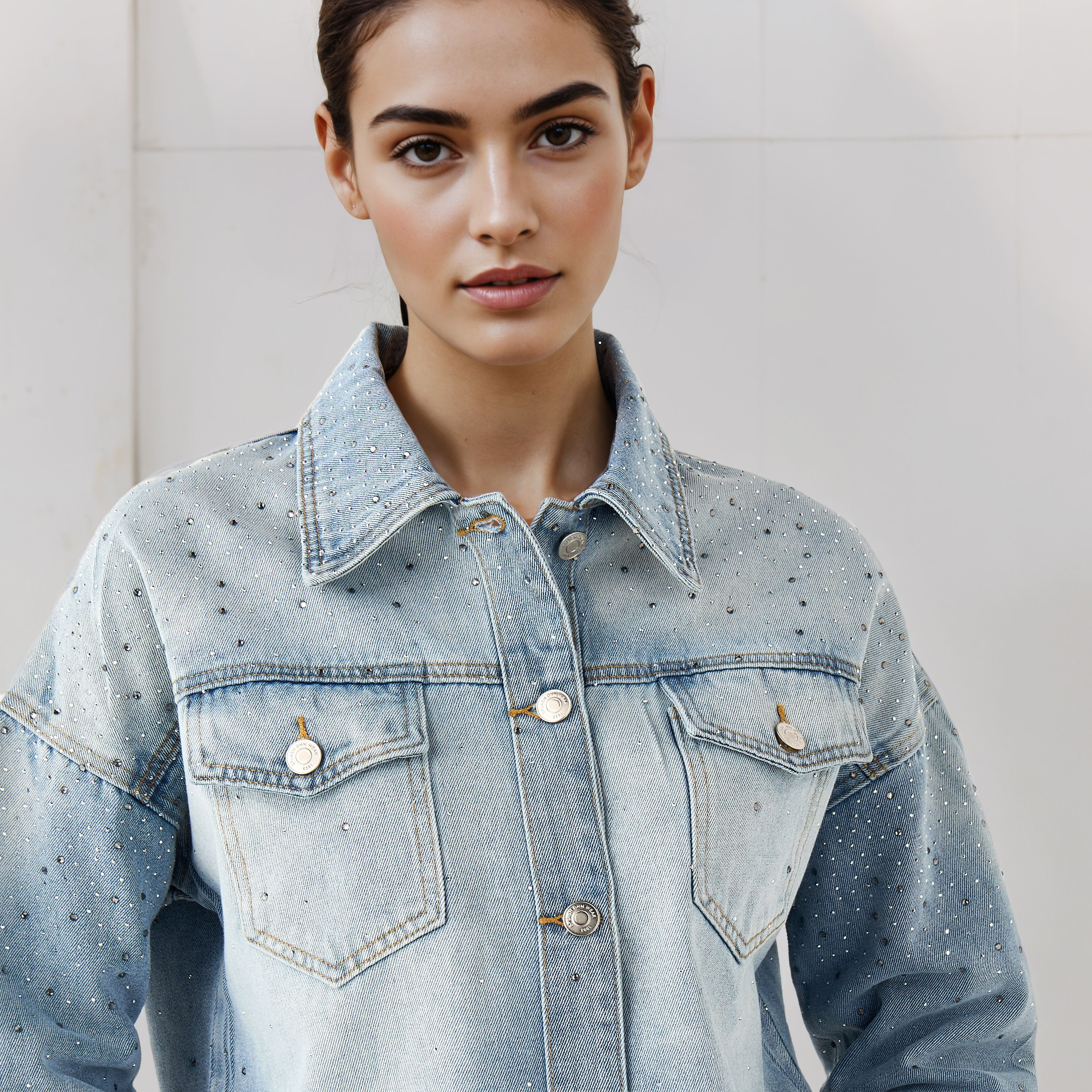 قميص دينم قطن بقصة عادية وتفاصيل زينة-women-clothing-shirtsandblouses-shirts-image-4