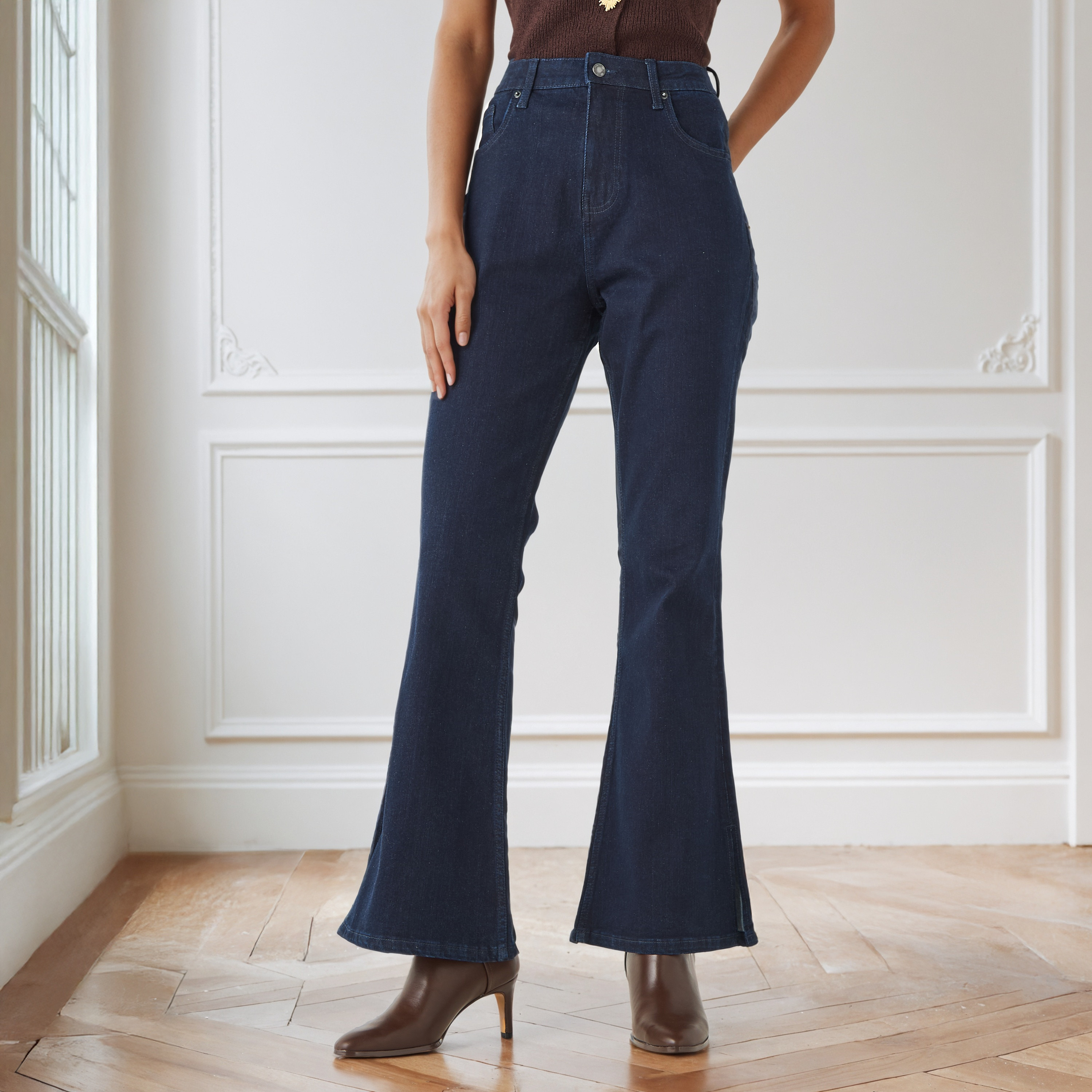 Flared High-Rise Cotton Jeans with Pockets-women-clothing-bottoms-jeans-image-1