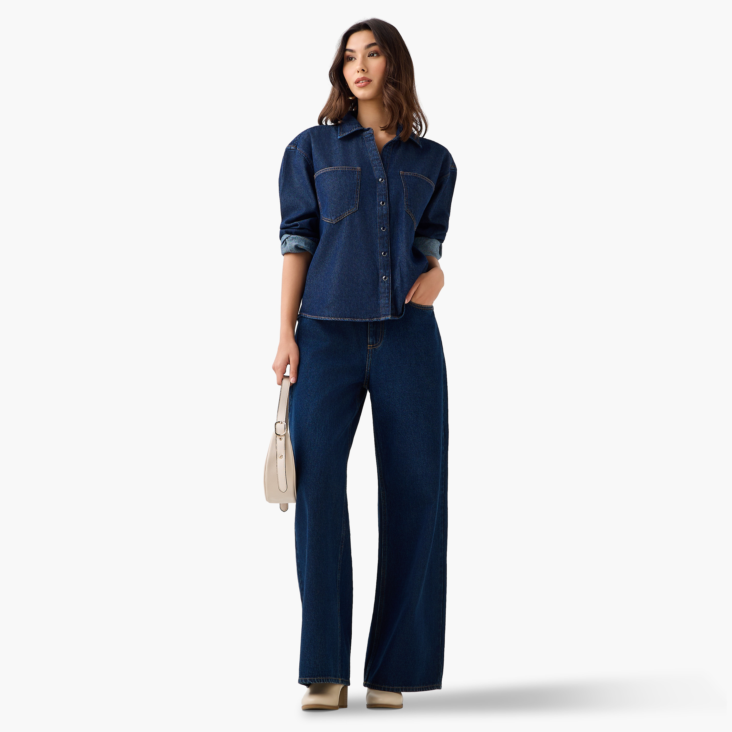 قميص دينم قطن بقصة واسعة وجيوب-women-clothing-shirtsandblouses-shirts-image-2