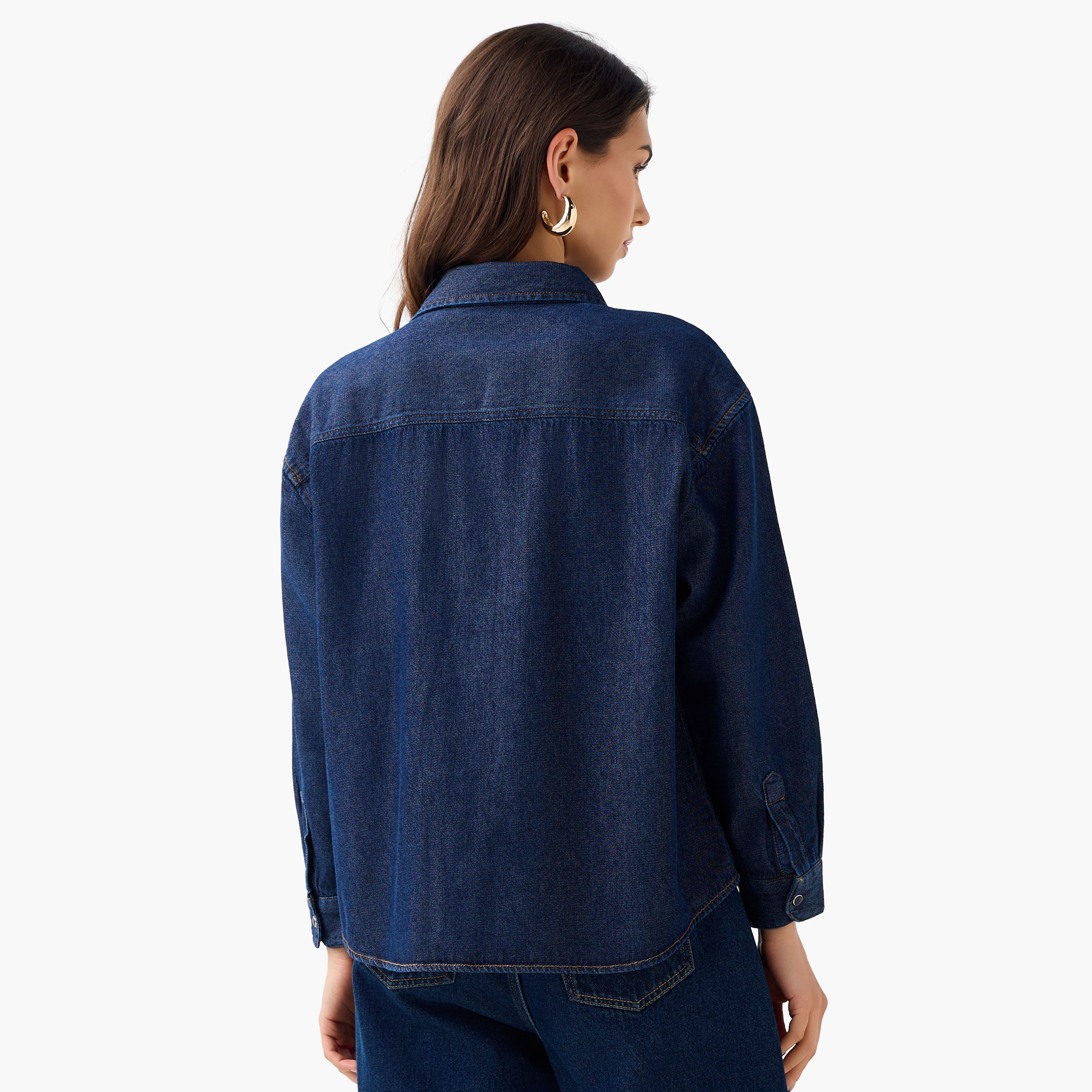 قميص دينم قطن بقصة واسعة وجيوب-women-clothing-shirtsandblouses-shirts-image-3