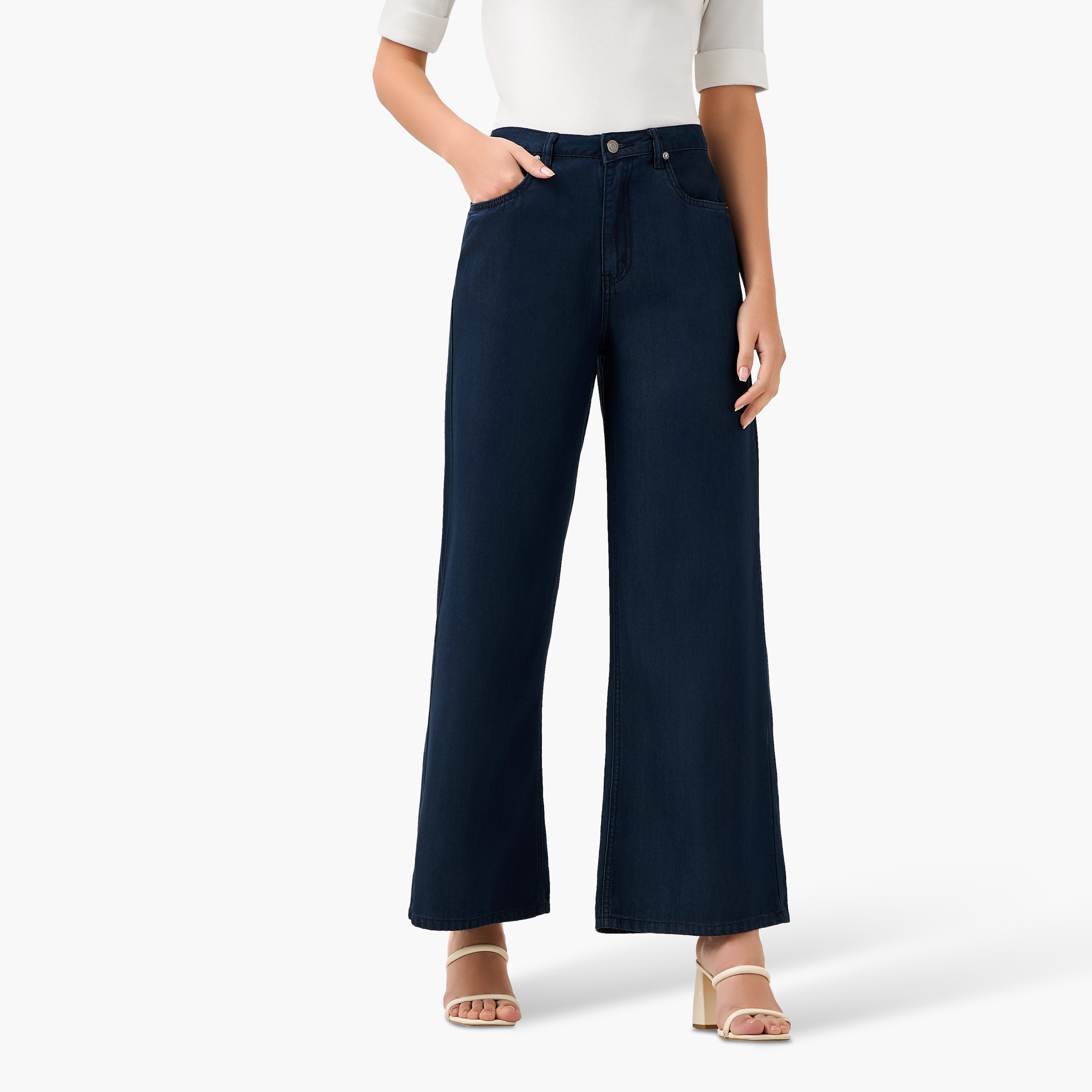 بنطلون جينز بساق واسعة وجيوب-women-clothing-bottoms-jeans-image-1