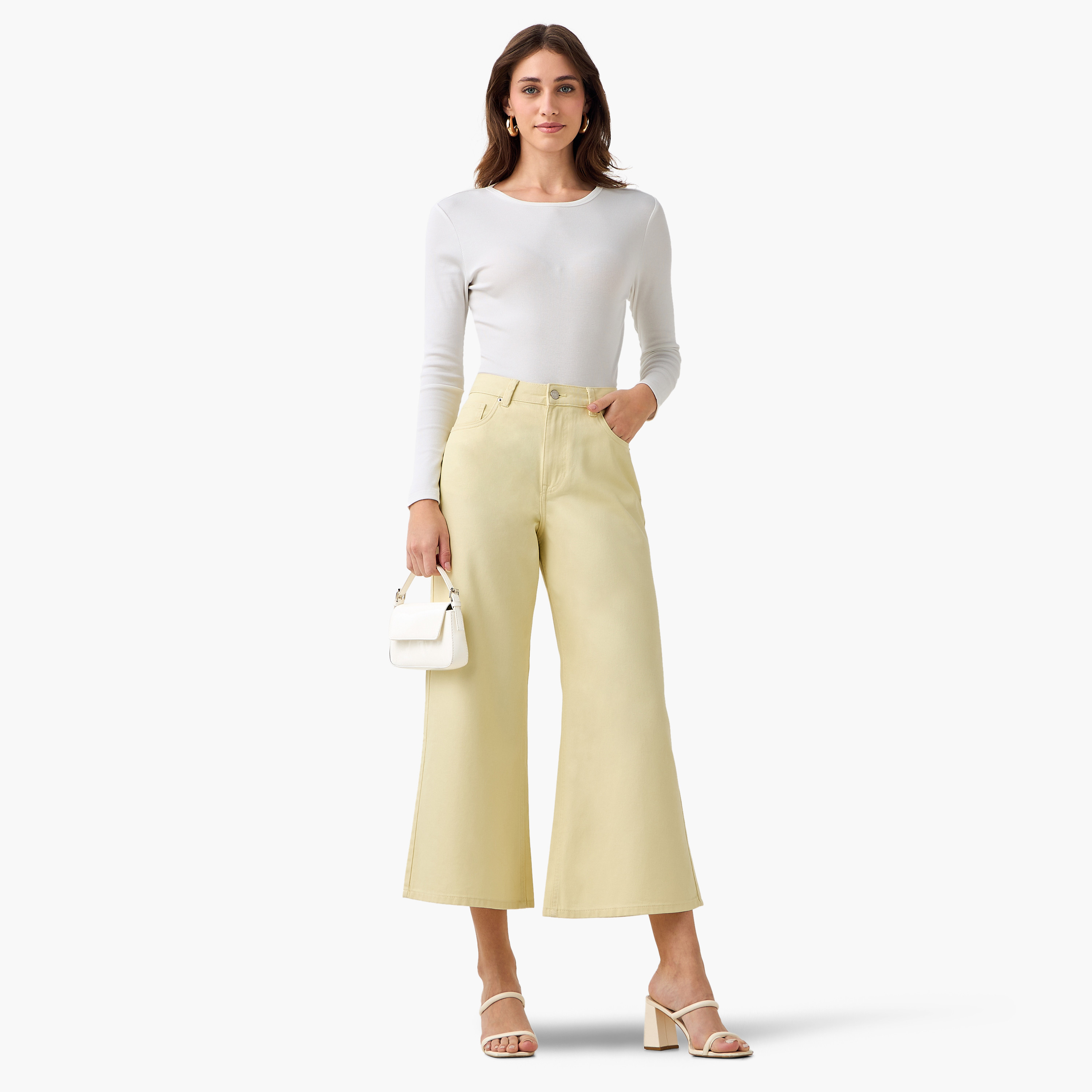 بنطلون جينز قطن واسع الساقين وقصير بخصر عالٍ-women-clothing-bottoms-jeans-image-2
