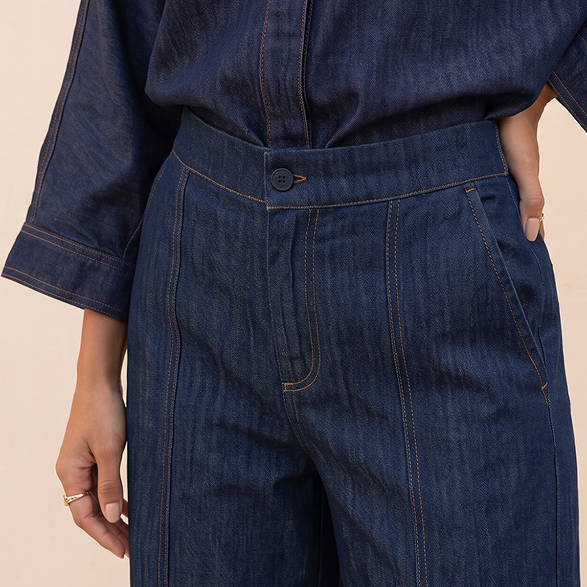 بنطلون جينز بقصة مرتخية وحزام خصر نصف مطاطي من سبلاش دينم-women-clothing-bottoms-jeans-image-4