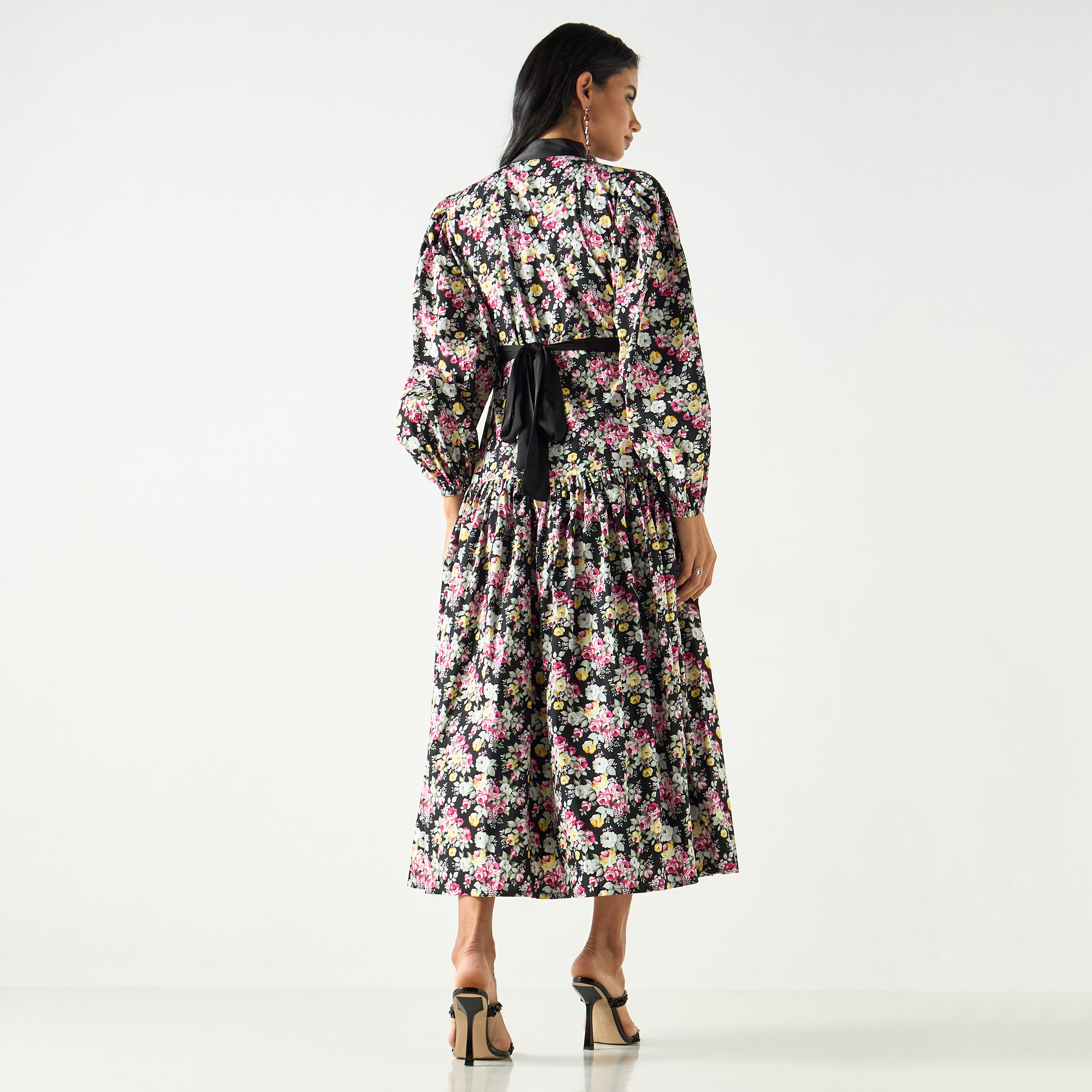 فستان ميدي إيه لاين بحزام ربط وطبعات زهرية من جولدن أبل-women-clothing-dresses-image-3