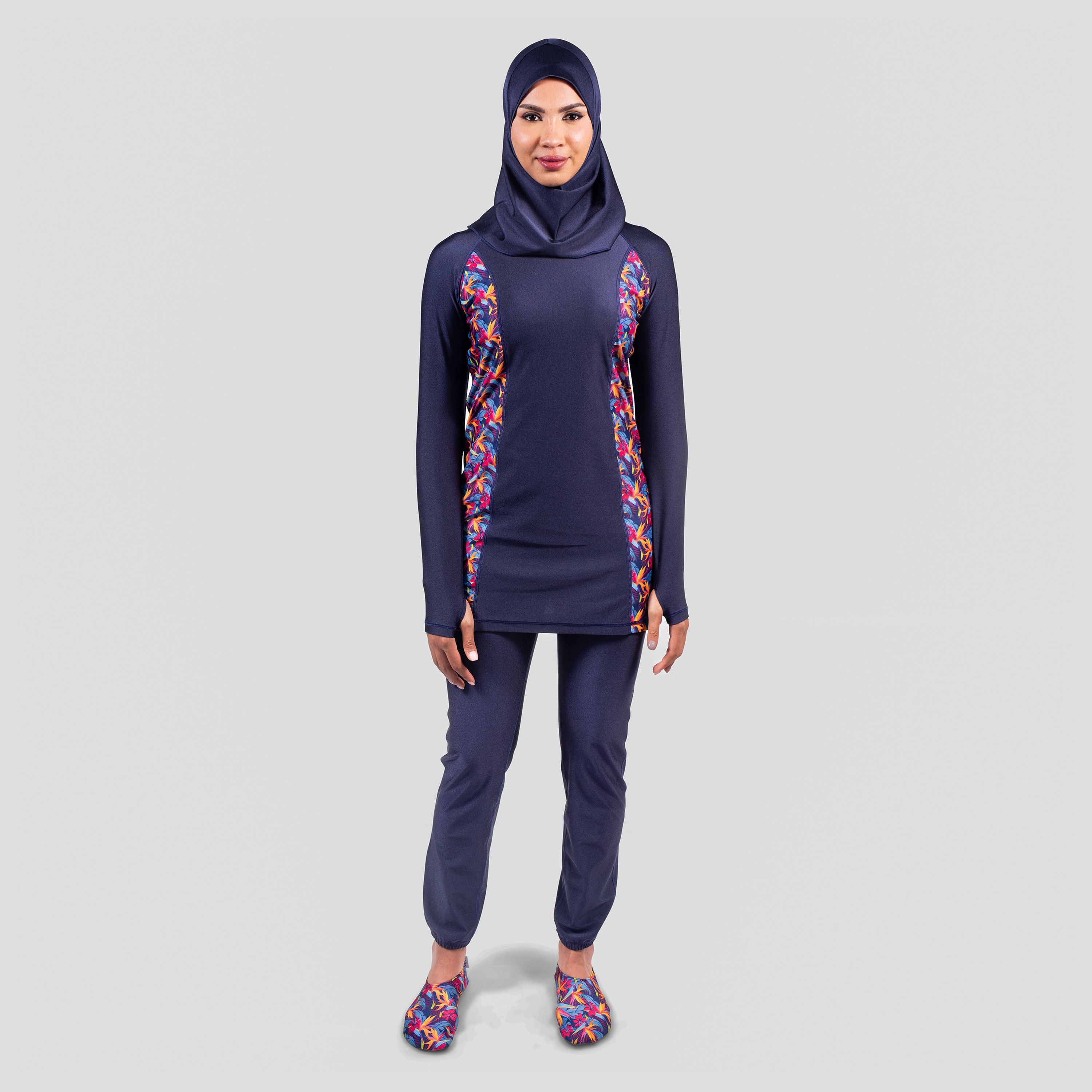 كويغا-  ملابس سباحة محتشمة للنساء 3 قطع-sports-women-clothing-swimwear-image-1