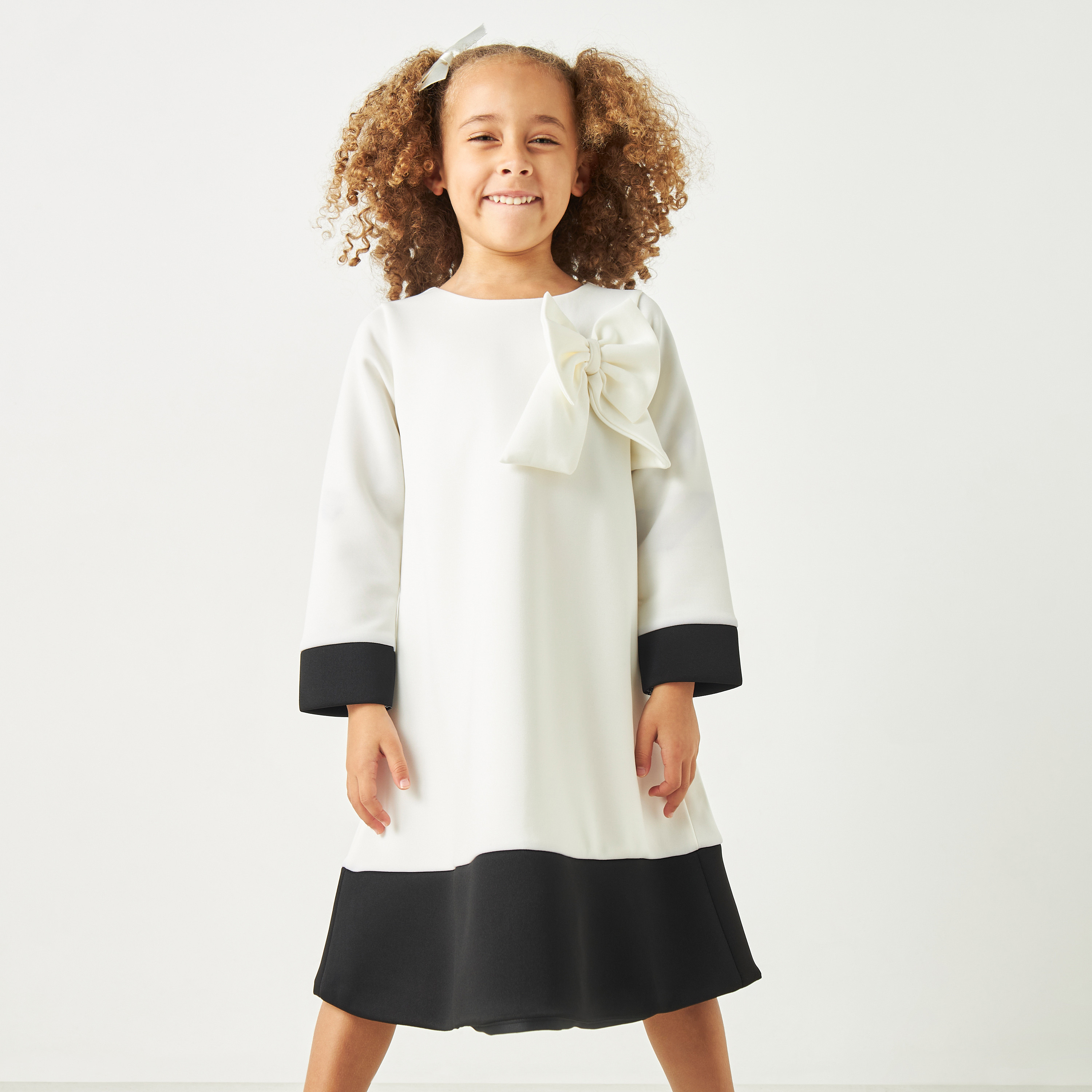 فستان قوالب ملونة بأكمام طويلة وفيونكة من ليتل جولدن أبل-girls-clothing-dressesandjumpsuits-image-10