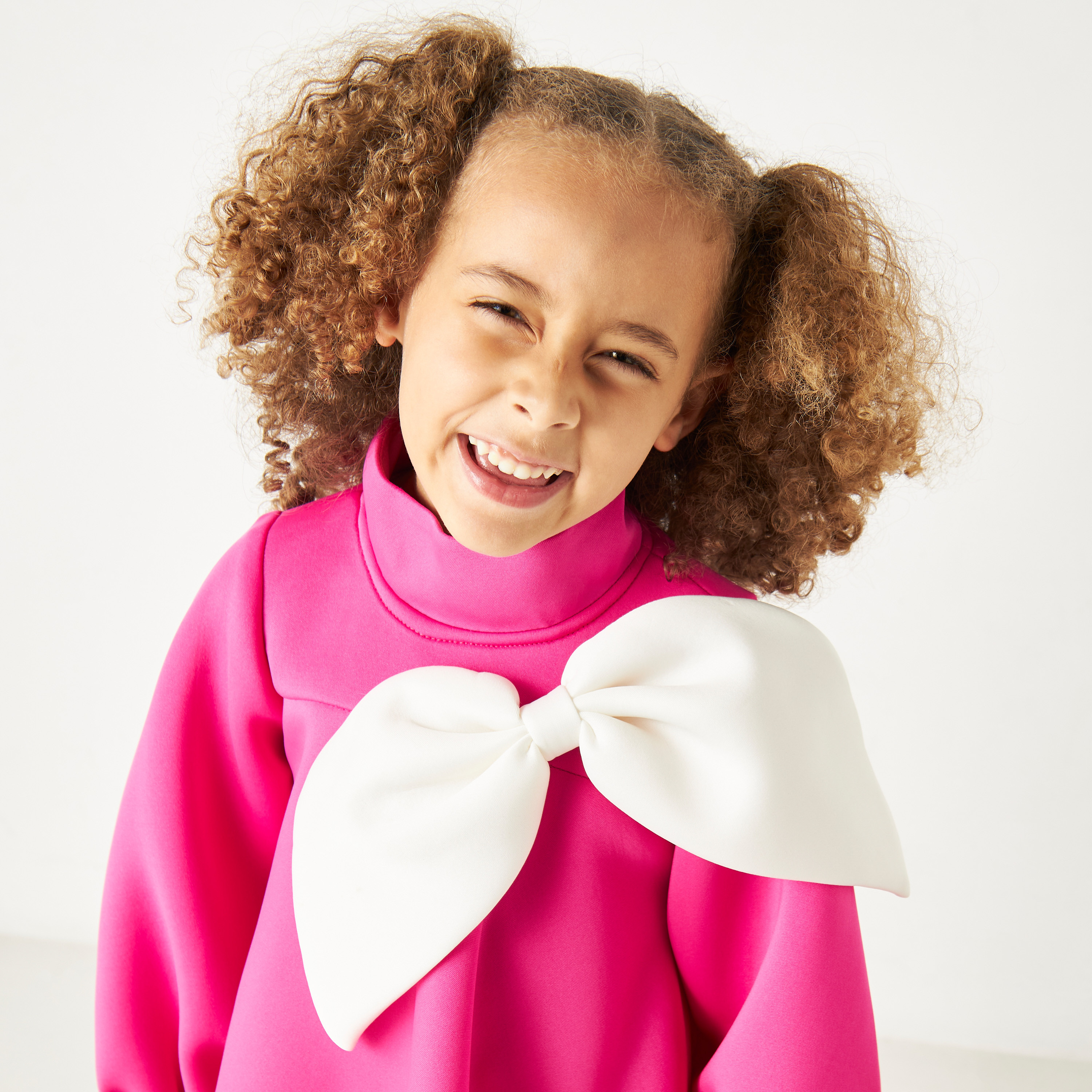 فستان سادة بأكمام طويلة وفيونكة من ليتل جولدن أبل-girls-clothing-dressesandjumpsuits-image-8