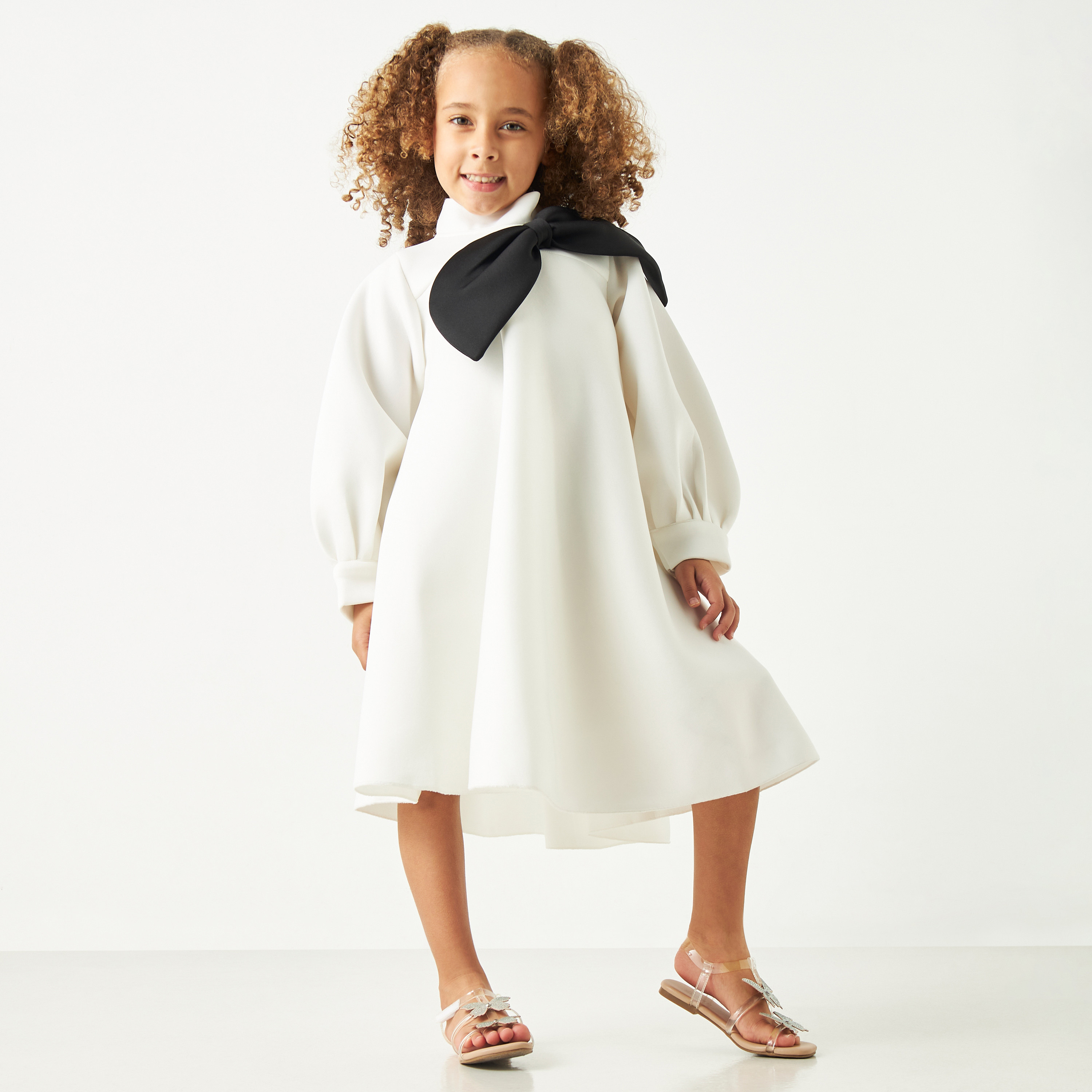فستان سادة بأكمام طويلة وفيونكة من ليتل جولدن أبل-girls-clothing-dressesandjumpsuits-image-9