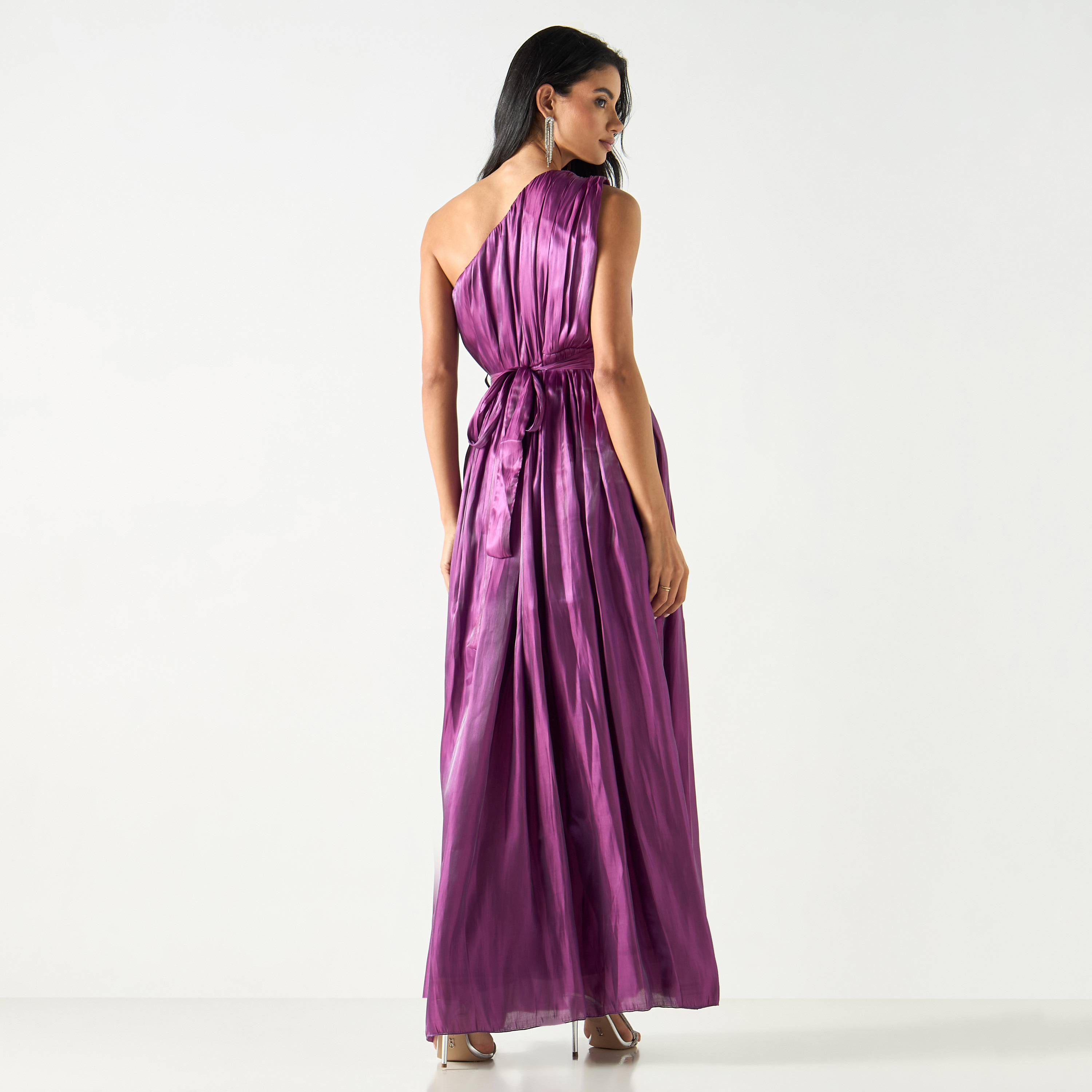 فستان طويل مزين بكتف واحد مع سترة طويلة وحزام رباط-women-clothing-dresses-image-3