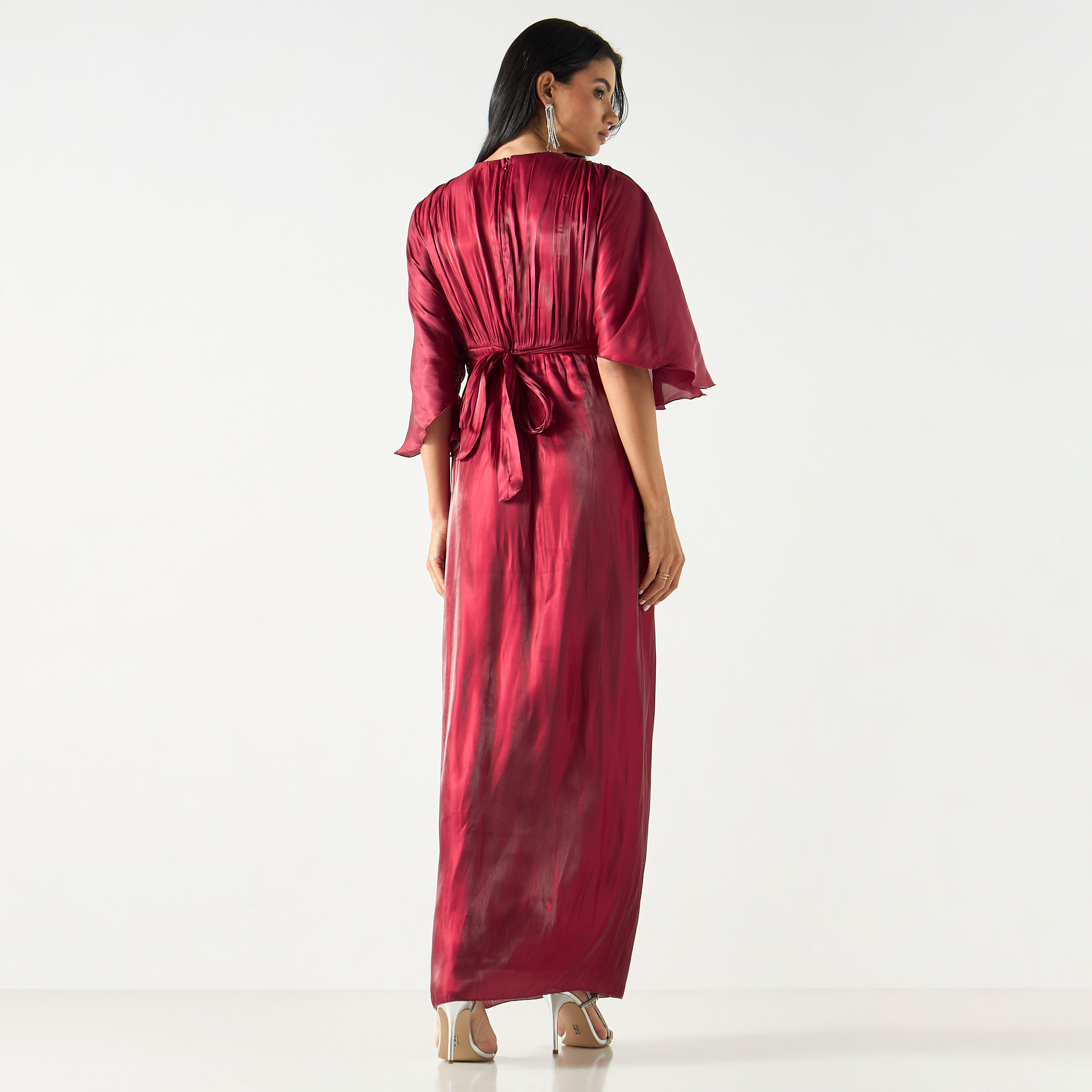 فستان طويل بارز الملمس بياقة مستديرة وأكمام متمددة وحزام ربط-women-clothing-dresses-image-7