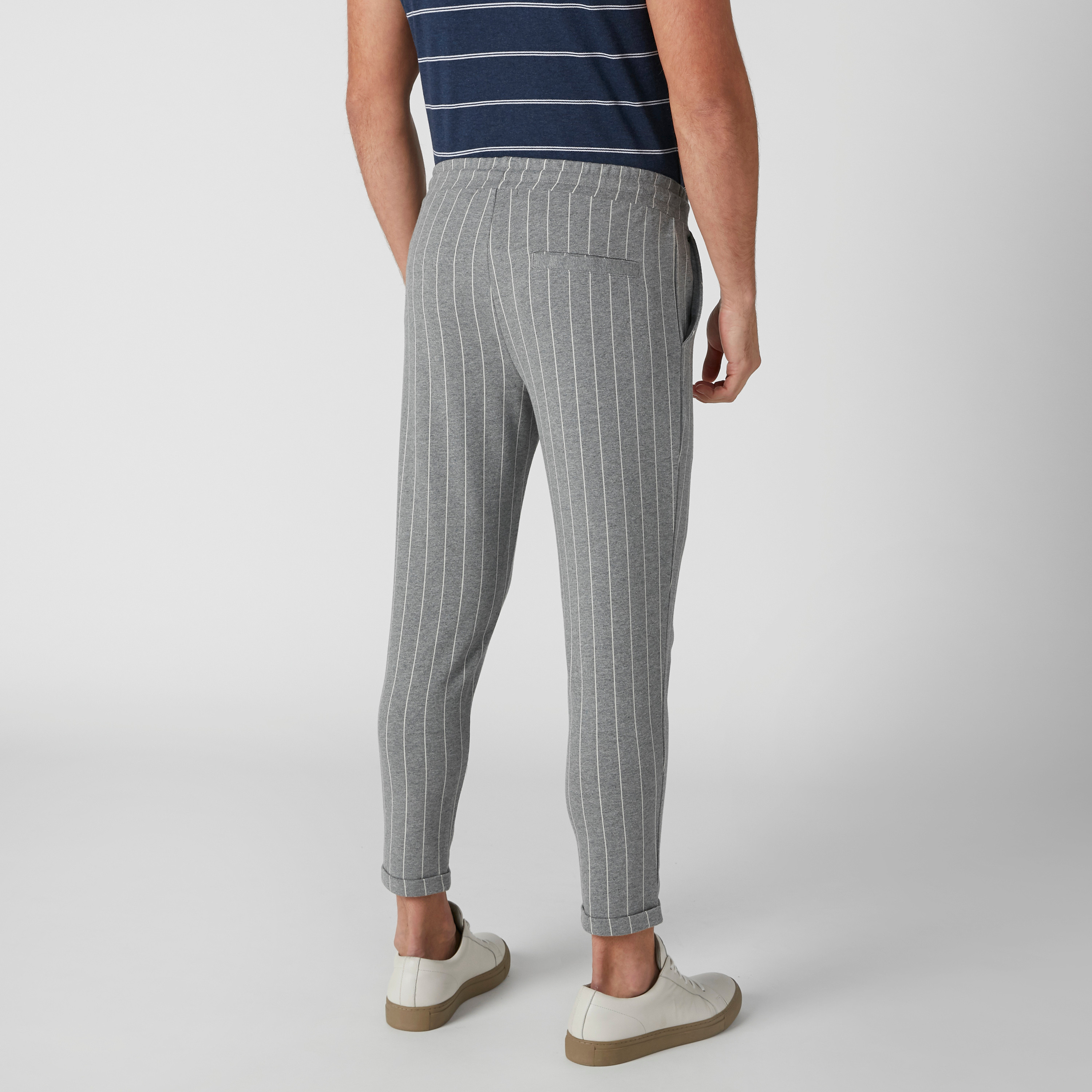 بنطال رياضي طويل مقلّم برباط وجيوب-men-clothing-bottoms-trousersandchinos-trousers-image-8