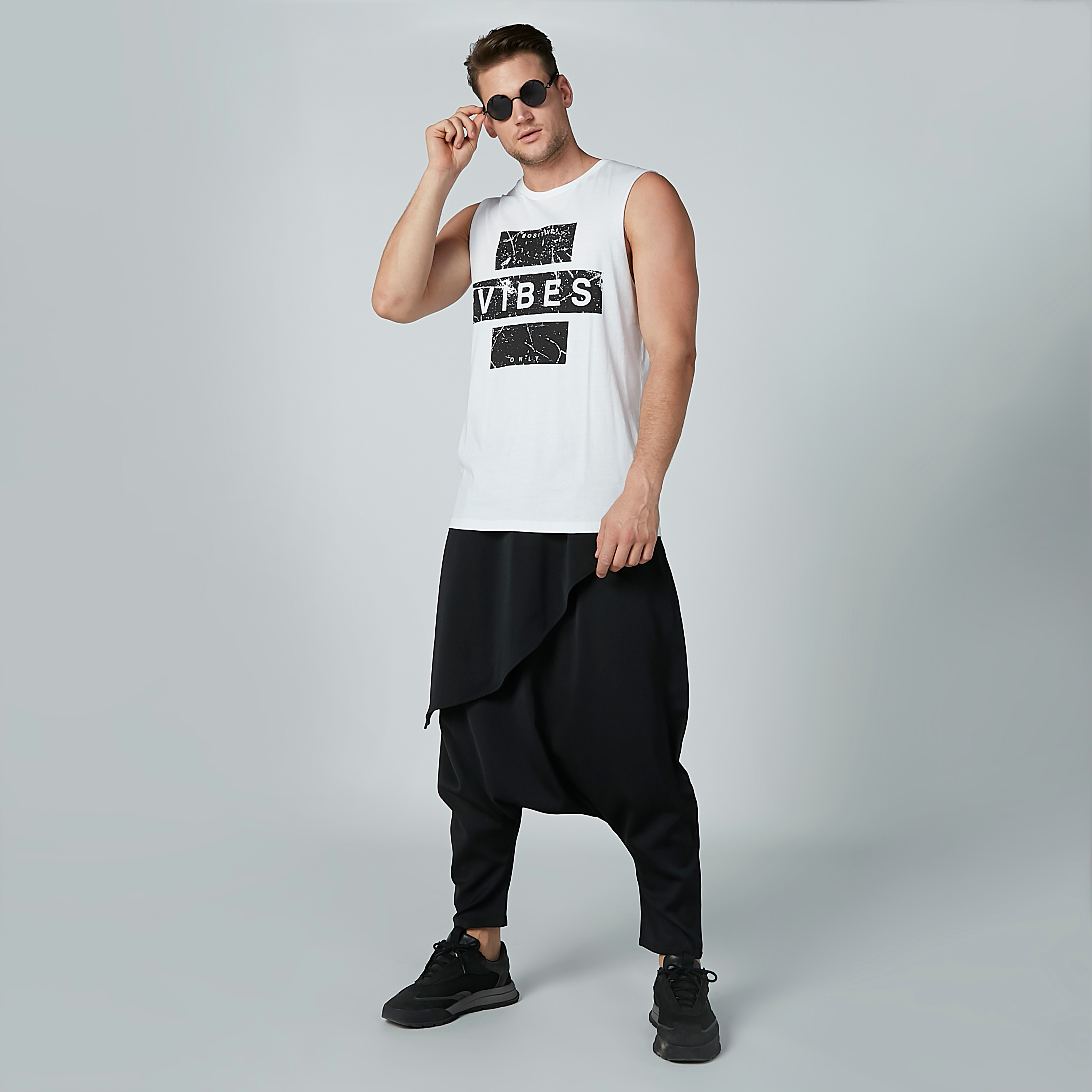 بنطال واسع سادة برباط إغلاق-men-clothing-bottoms-trousersandchinos-trousers-image-5