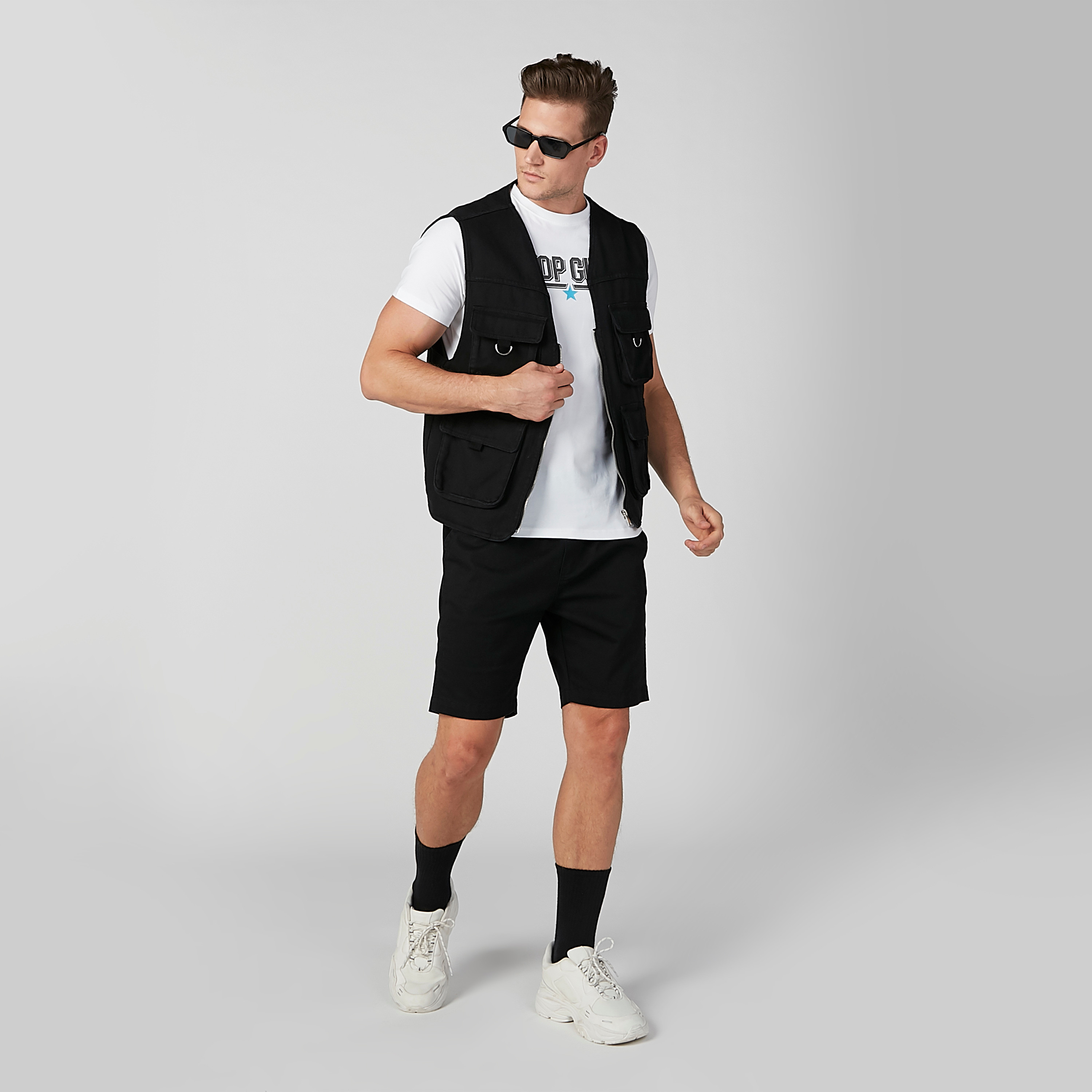 جاكيت سادة دون أكمام بجيوب-men-clothing-jacketsandblazers-jackets-image-3