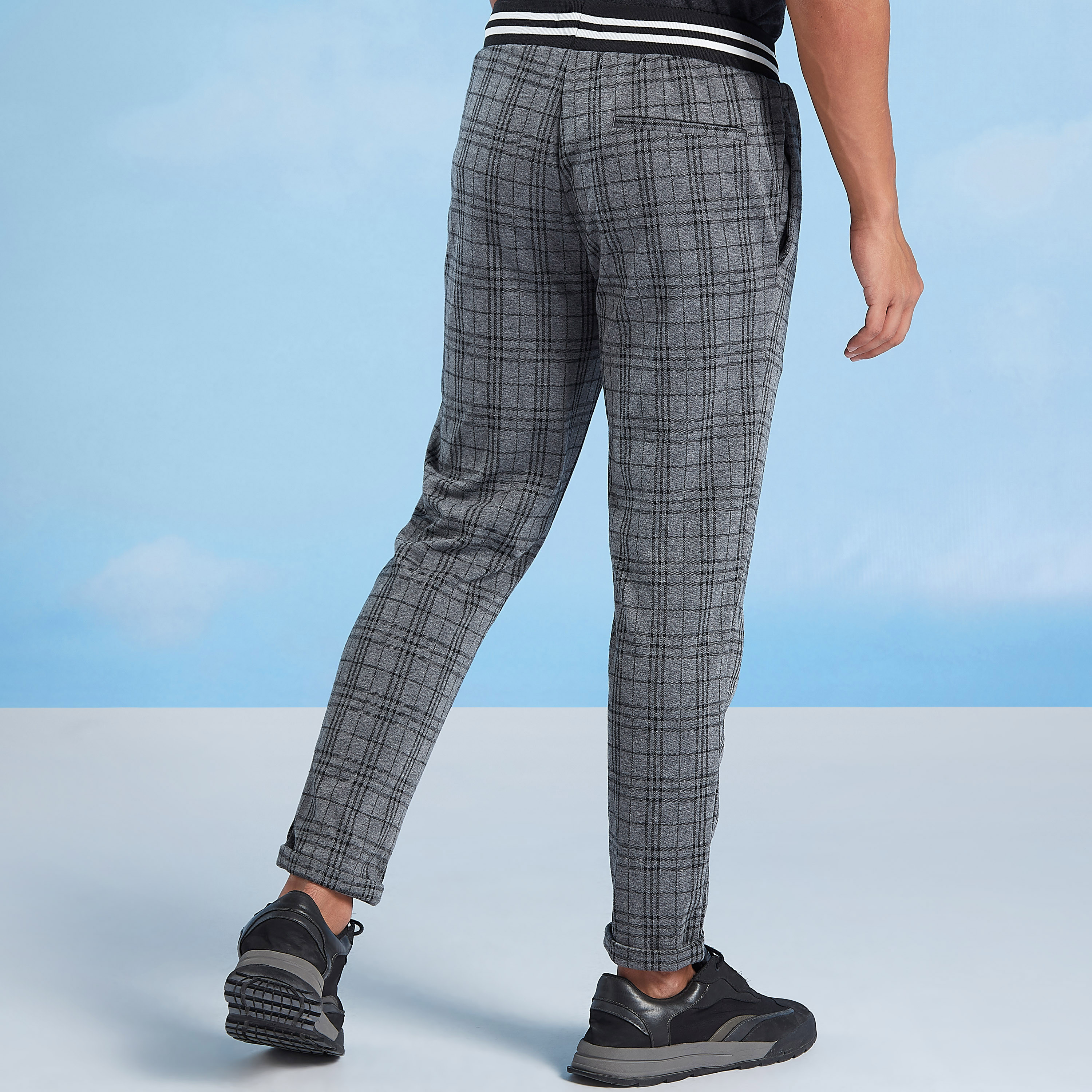 Skinny fit 2024 check trousers