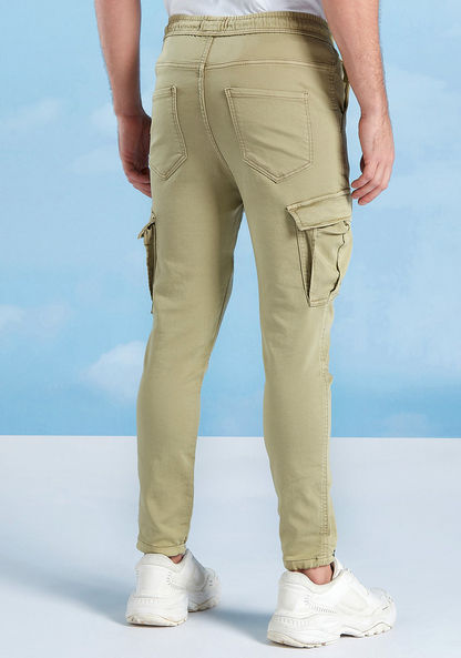 Full Length Solid Mid-Rise Cargo Pants with Pocket Detail