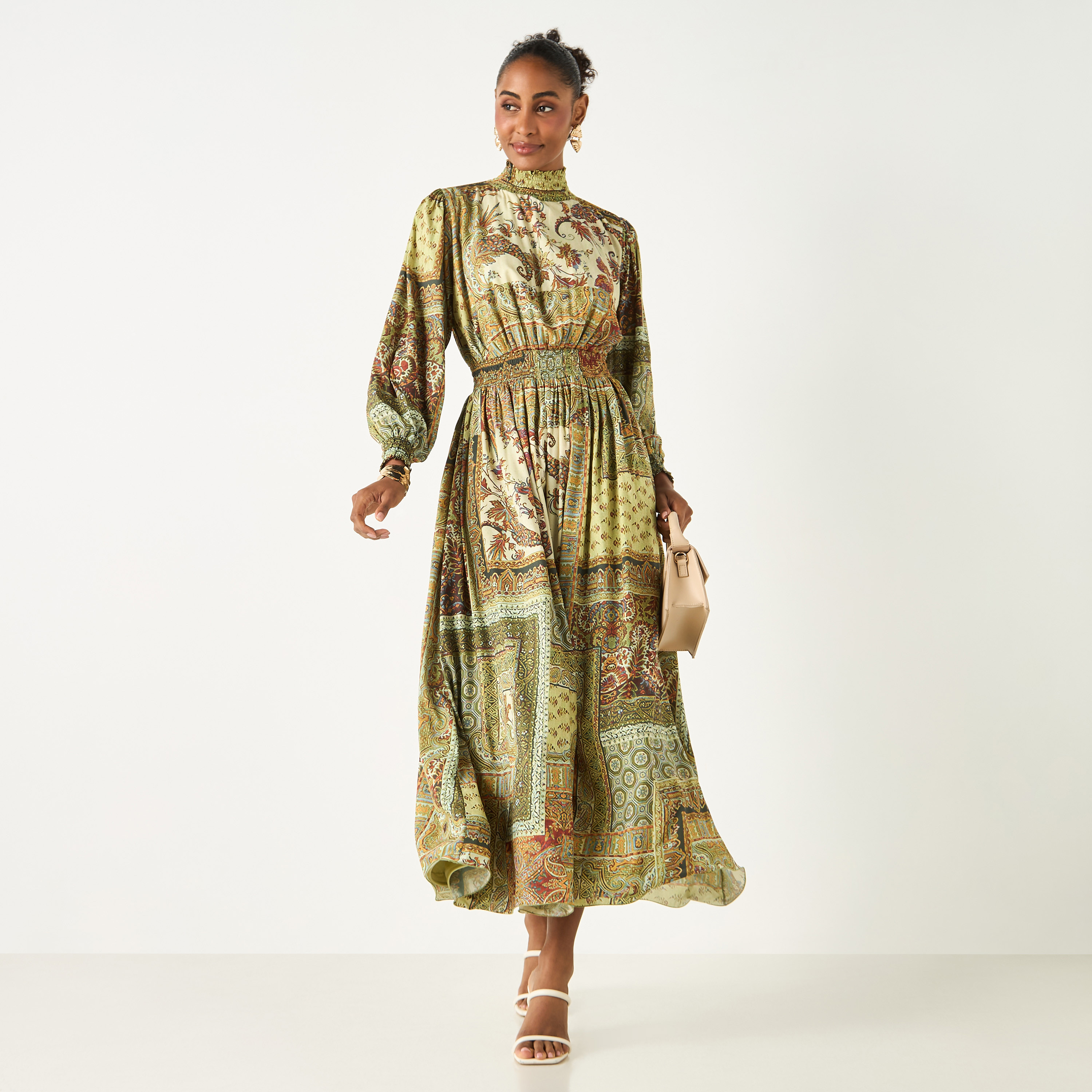 فستان بأكمام طويلة وياقة عالية وطبعات من جولدن أبل-women-clothing-dresses-image-1