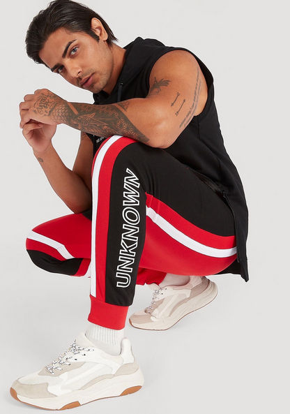 Printed Mid-Rise Joggers with Drawstring Closure-Joggers-image-4