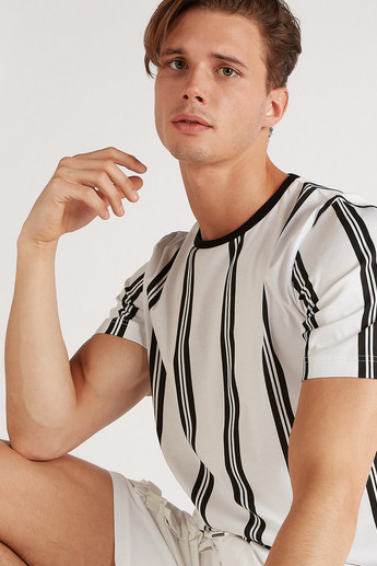 Sustainable Striped T-shirt with Short Sleeves and Crew Neck