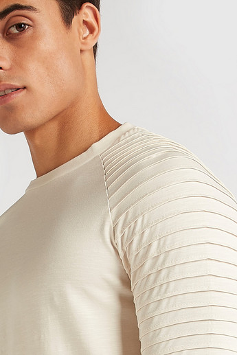 Sustainable Crew Neck T-shirt with Short Textured Sleeves