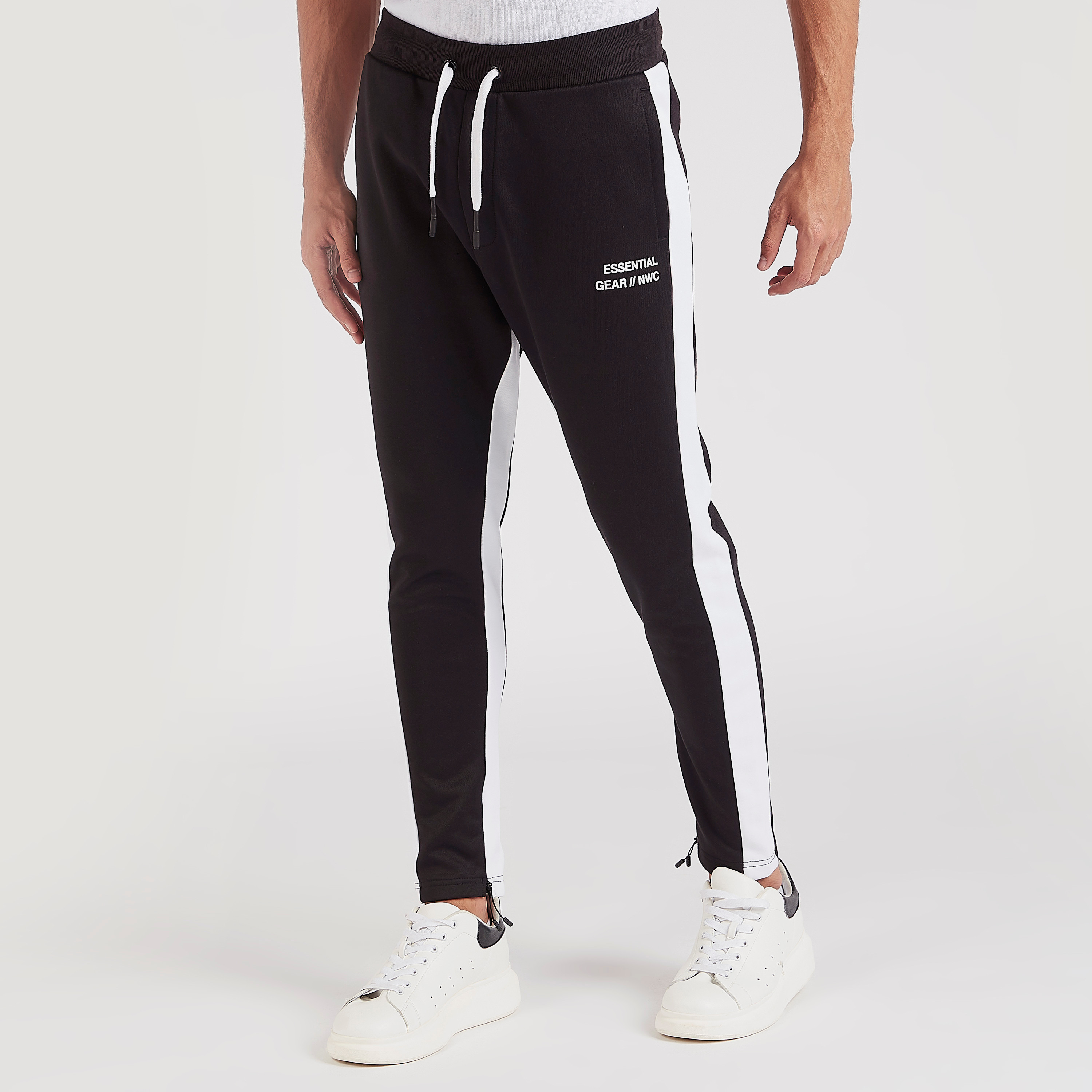 Printed Mid-Rise Joggers with Drawstring Closure and Pockets-men-clothing-bottoms-joggers-image-1