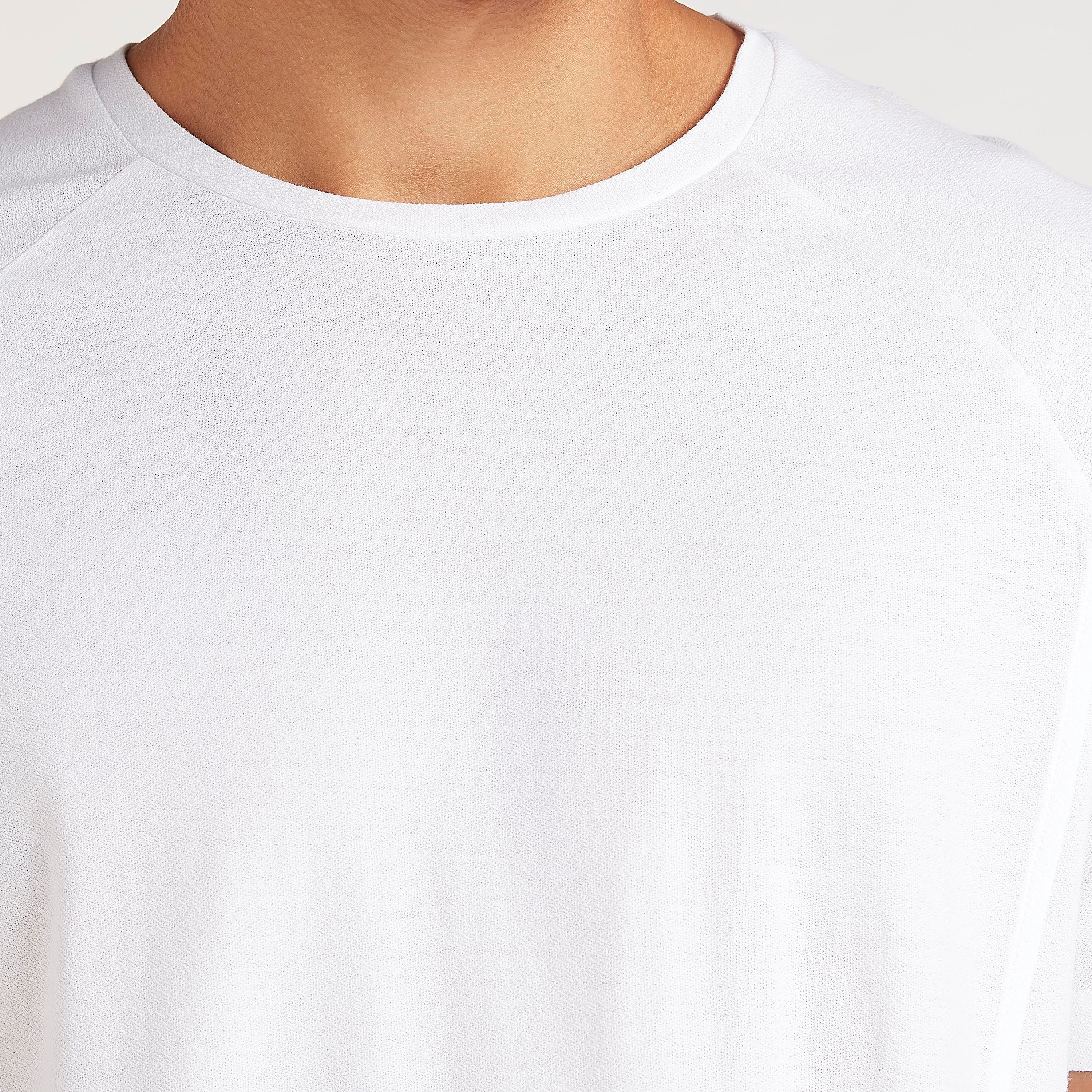 تيشيرت طويل بارز الملمس طويل بياقة ضيّقة وأطراف غير مستوية-men-clothing-tshirtsandpolos-tshirts-image-3