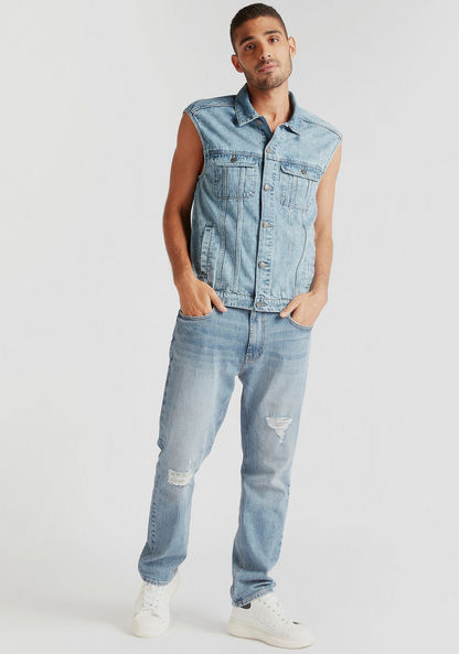 Solid Relaxed Fit Sleeveless Denim Jacket with Pockets
