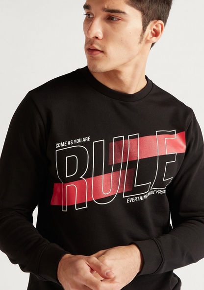 Printed Sweatshirt with Long Sleeves and Crew Neck
