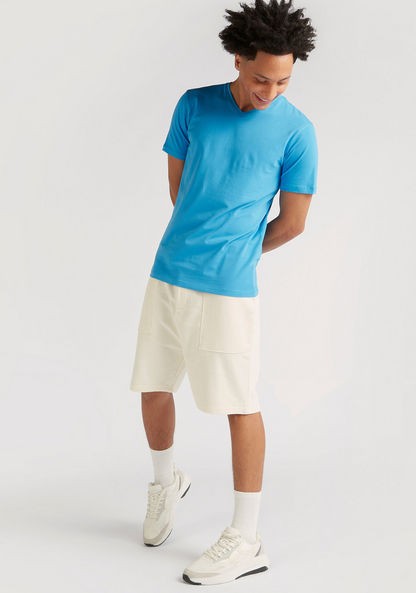 Solid V-neck T-shirt with Short Sleeves