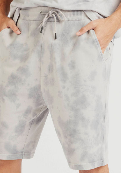 Tie-Dye Print Shorts with Pockets and Drawstring Closure