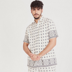 Printed Shirt with Short Sleeves and Button Closure