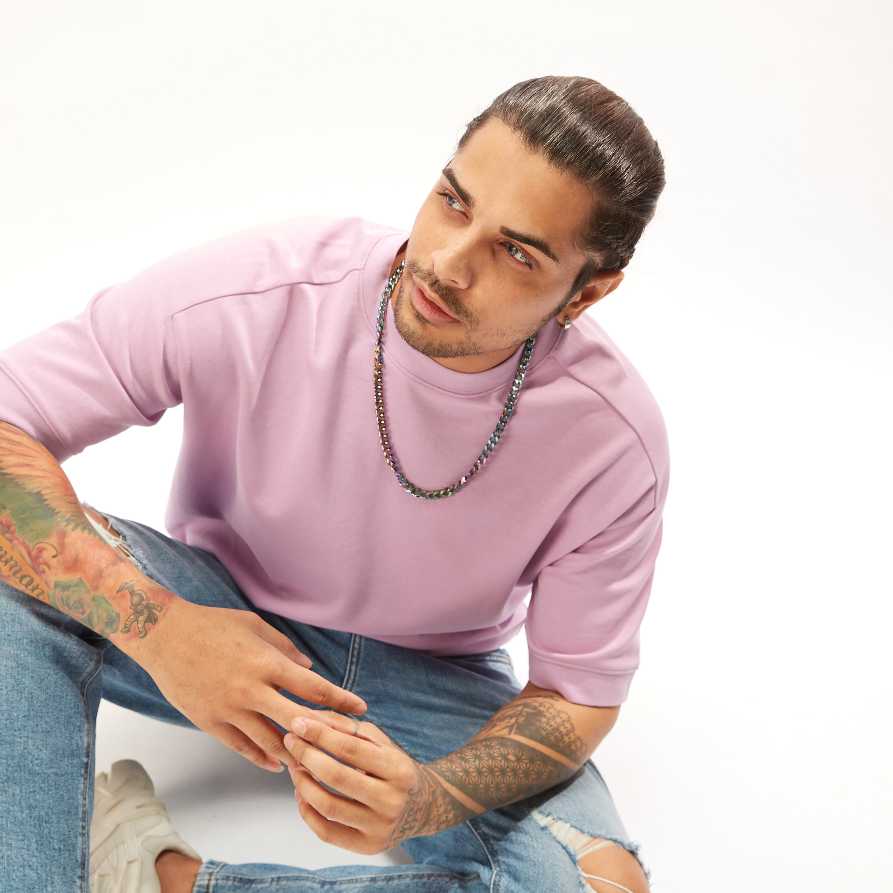 تيشيرت سادة بياقة ضيّقة وأكمام قصيرة-men-clothing-tshirtsandpolos-tshirts-image-11