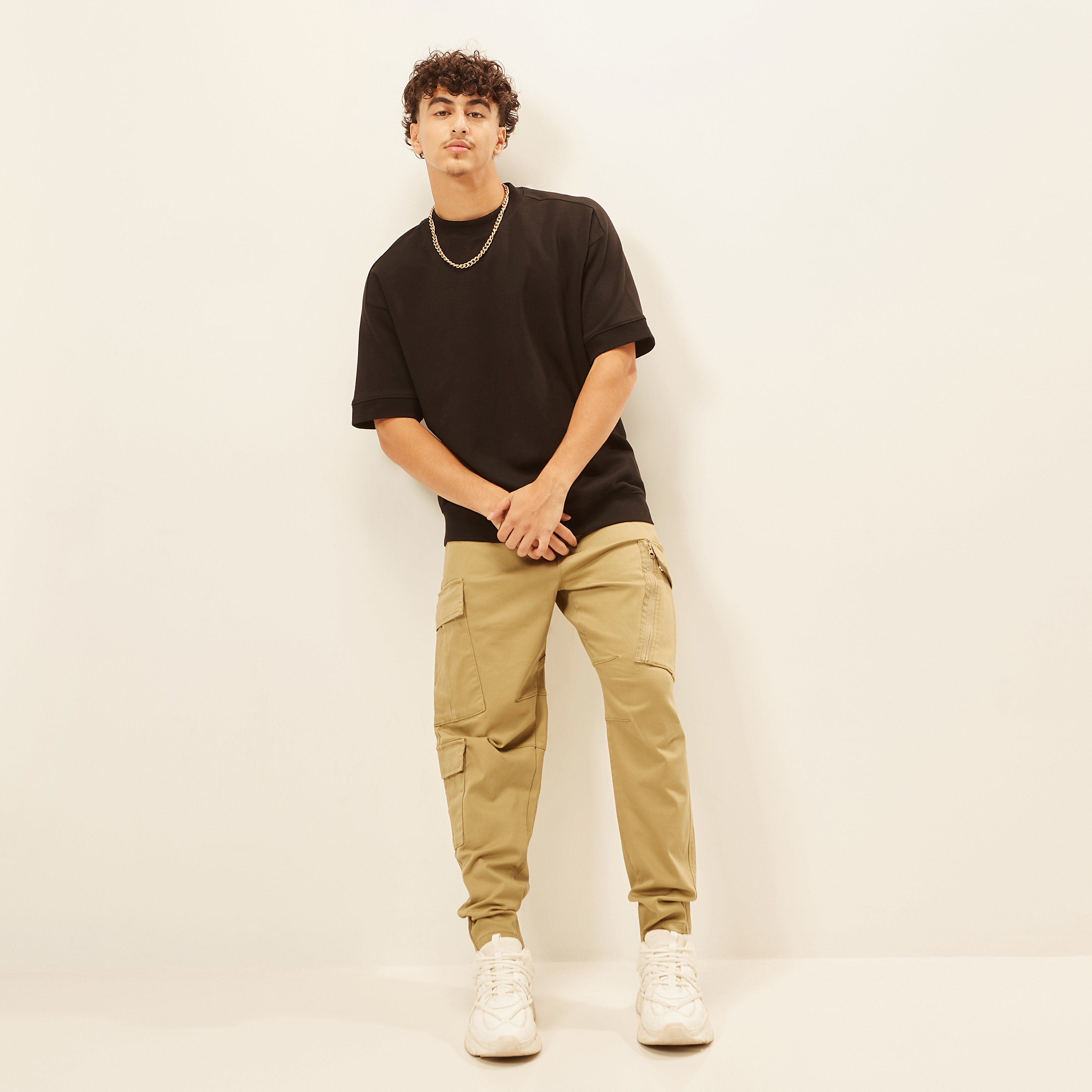 بنطلون رياضي كارجو سادة برباط إغلاق وخصر متوسّط الارتفاع-men-clothing-bottoms-trousersandchinos-trousers-image-14