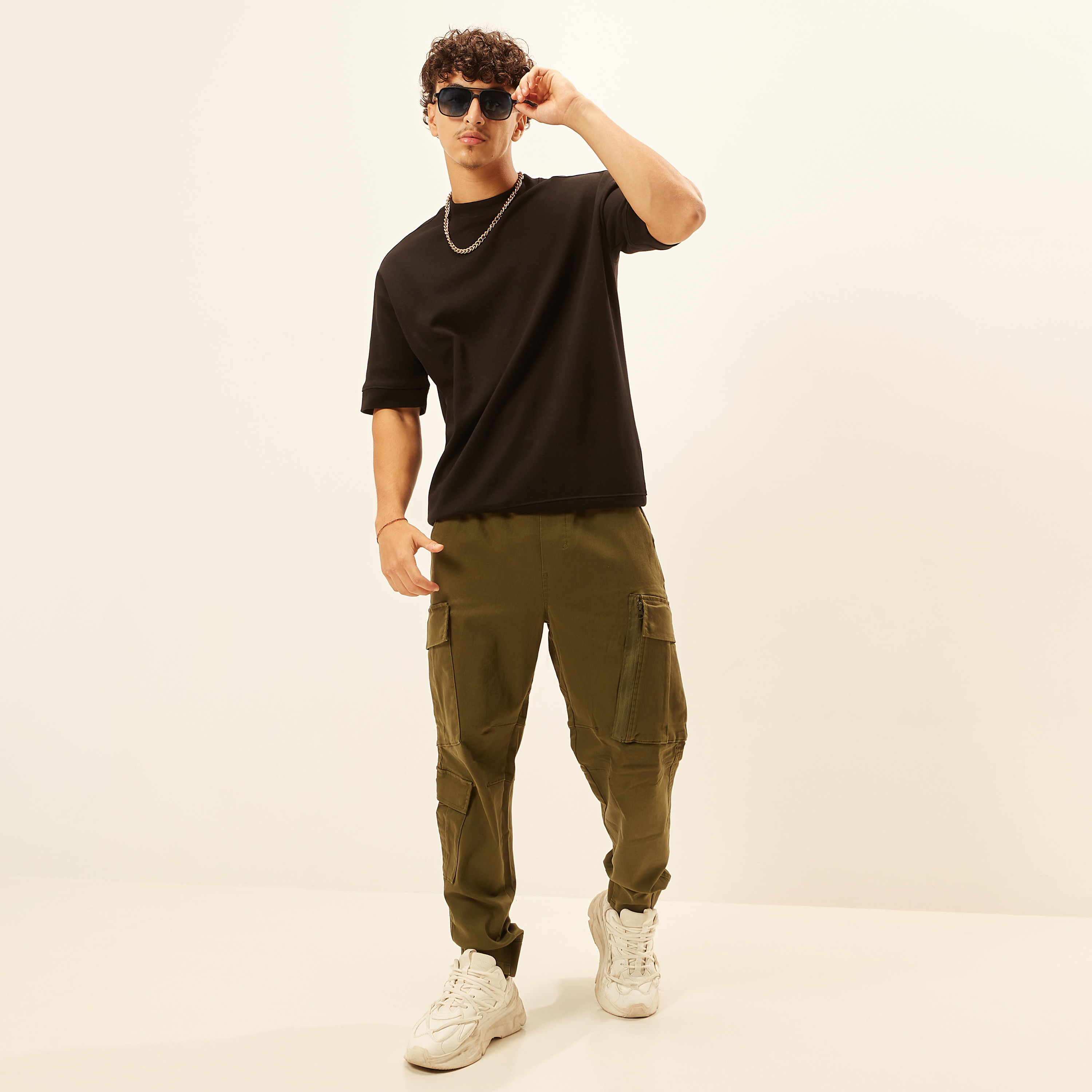 بنطلون رياضي كارجو سادة برباط إغلاق وخصر متوسّط الارتفاع-men-clothing-bottoms-trousersandchinos-trousers-image-10
