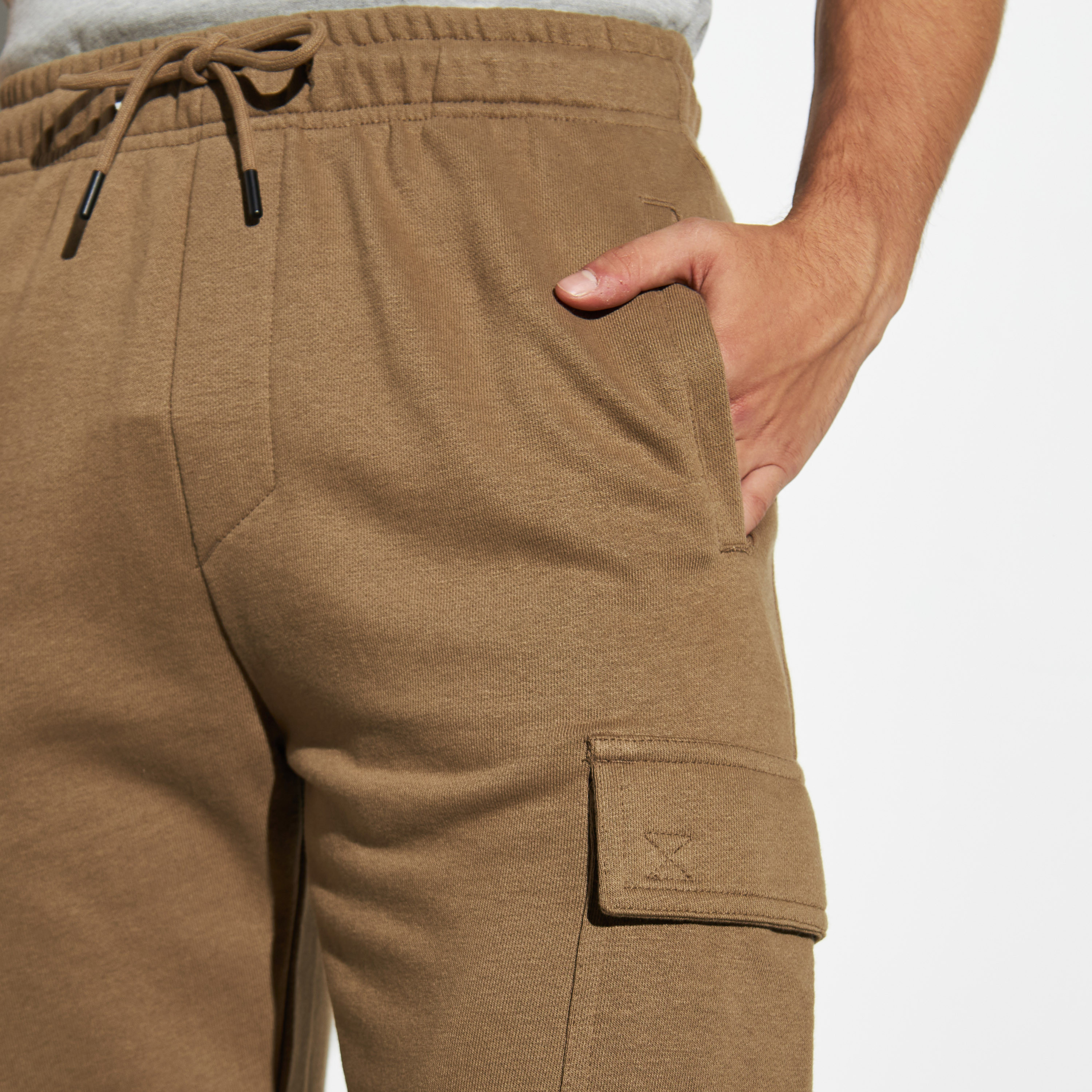 Solid Relaxed Fit Cargo Joggers with Drawstring Closure and Pockets-men-clothing-bottoms-joggers-image-4