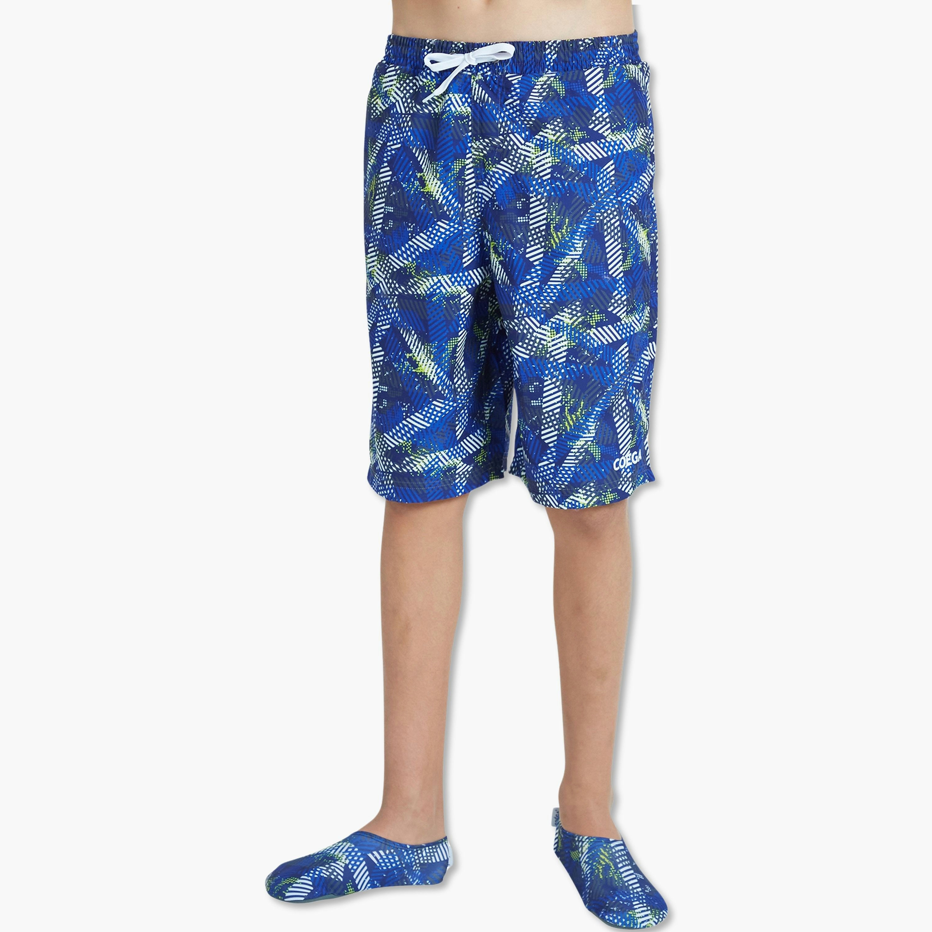 شورتات كويغا للأولاد مع خصر مطاطي - خطوط رمادية زرقاء AOP-boys-clothing-sportswear-swimwear-image-1