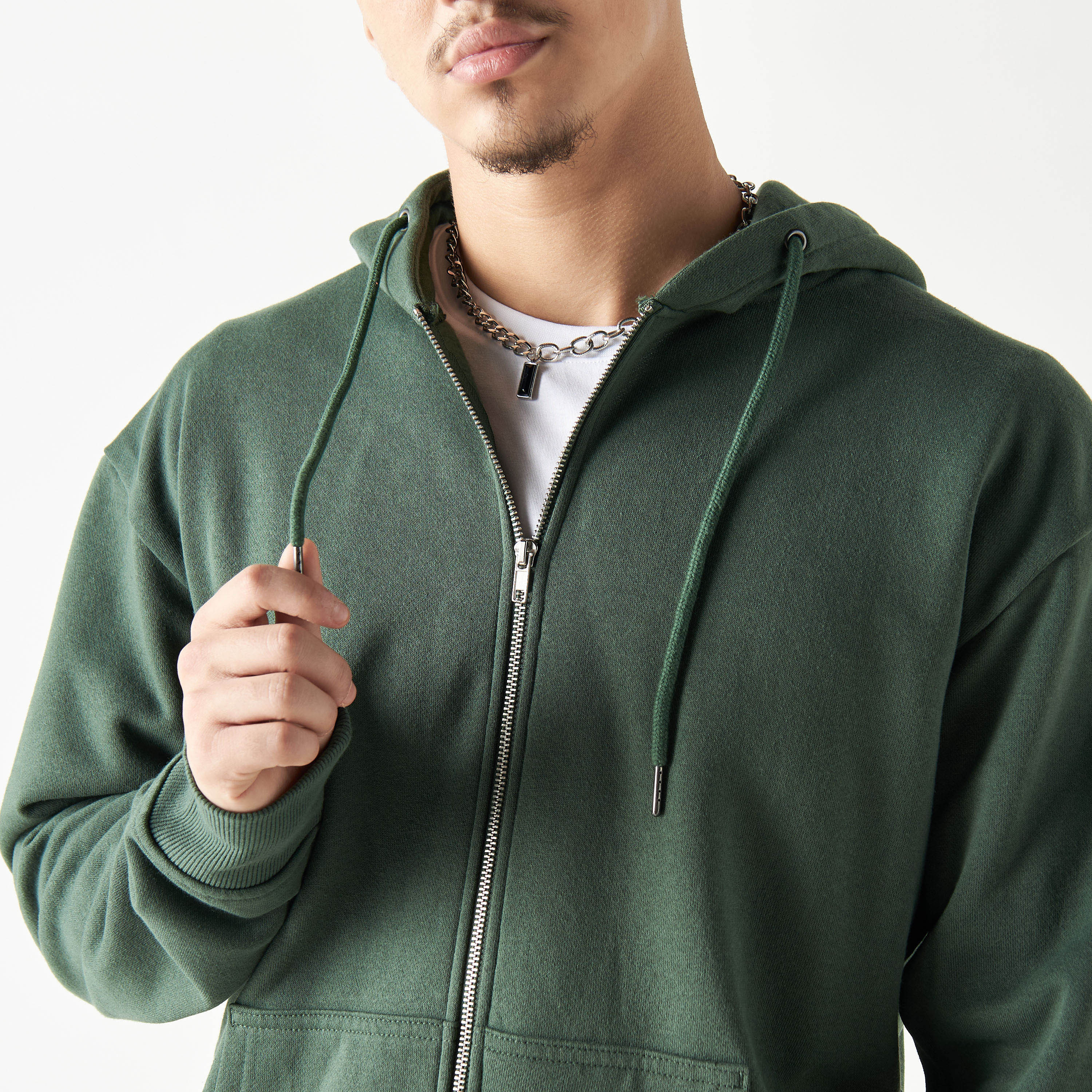 هودي سادة بأكمام طويلة وجيوب كنغر وسحّاب-men-winterwear-hoodiesandsweatshirts-image-4