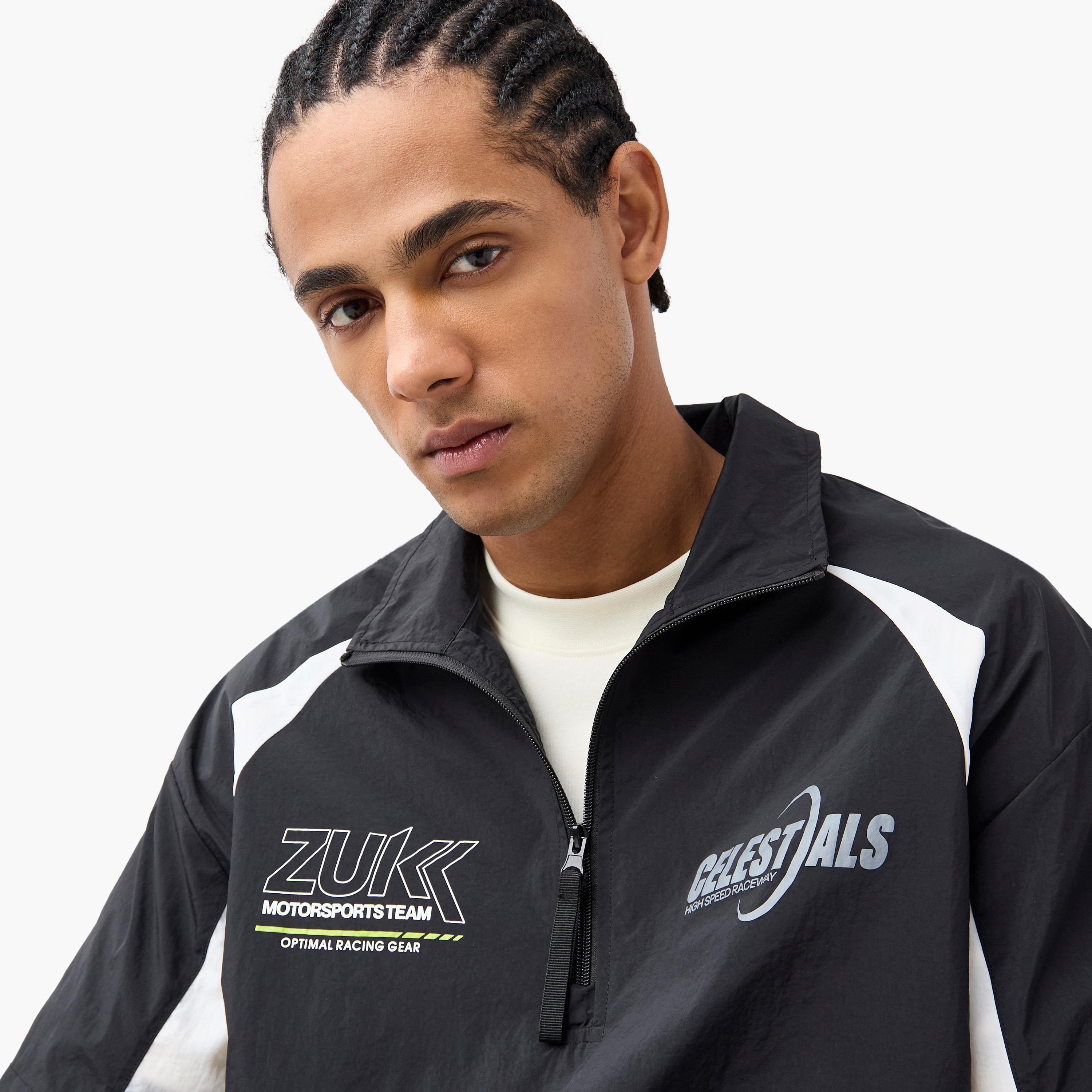 تيشيرت بياقة عادية وطبعات جرافيك وأكمام قصيرة-men-clothing-tshirtsandpolos-polos-image-4