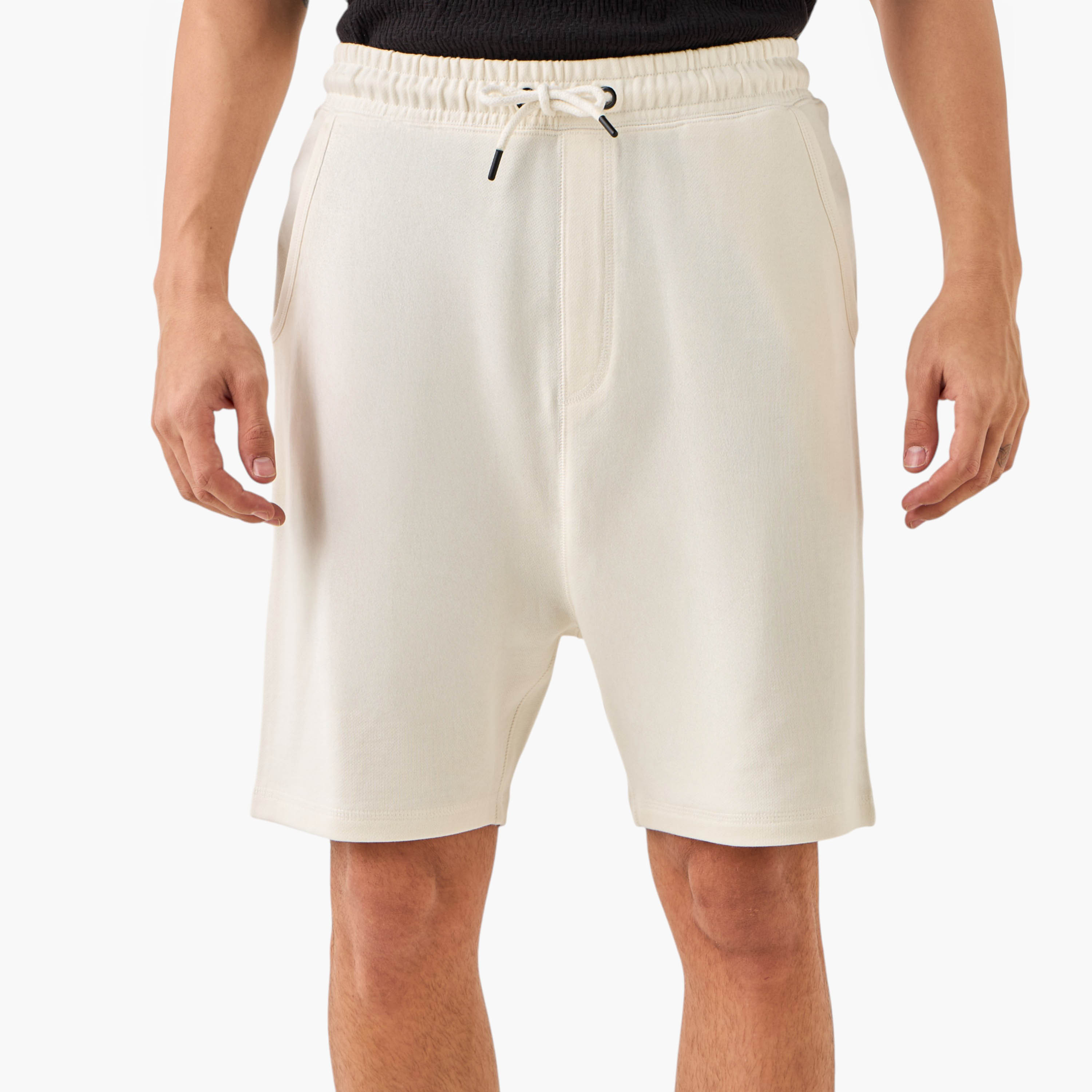 شورت بخصر مرن وجيوب-men-clothing-bottoms-shorts-image-1