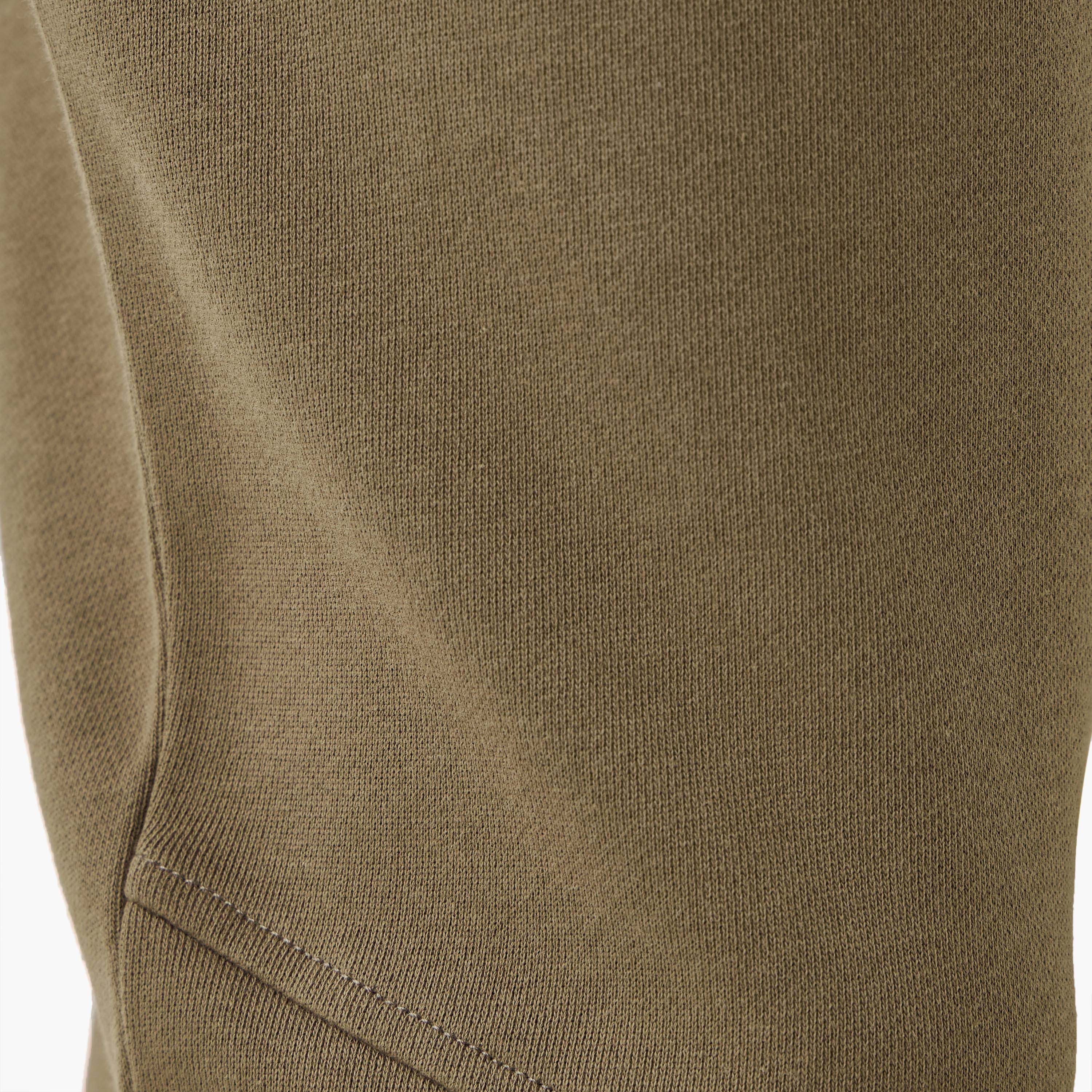 بنطلون رياضي بخصر مرن وتصميم بألواح وجيوب-men-clothing-bottoms-joggers-image-5