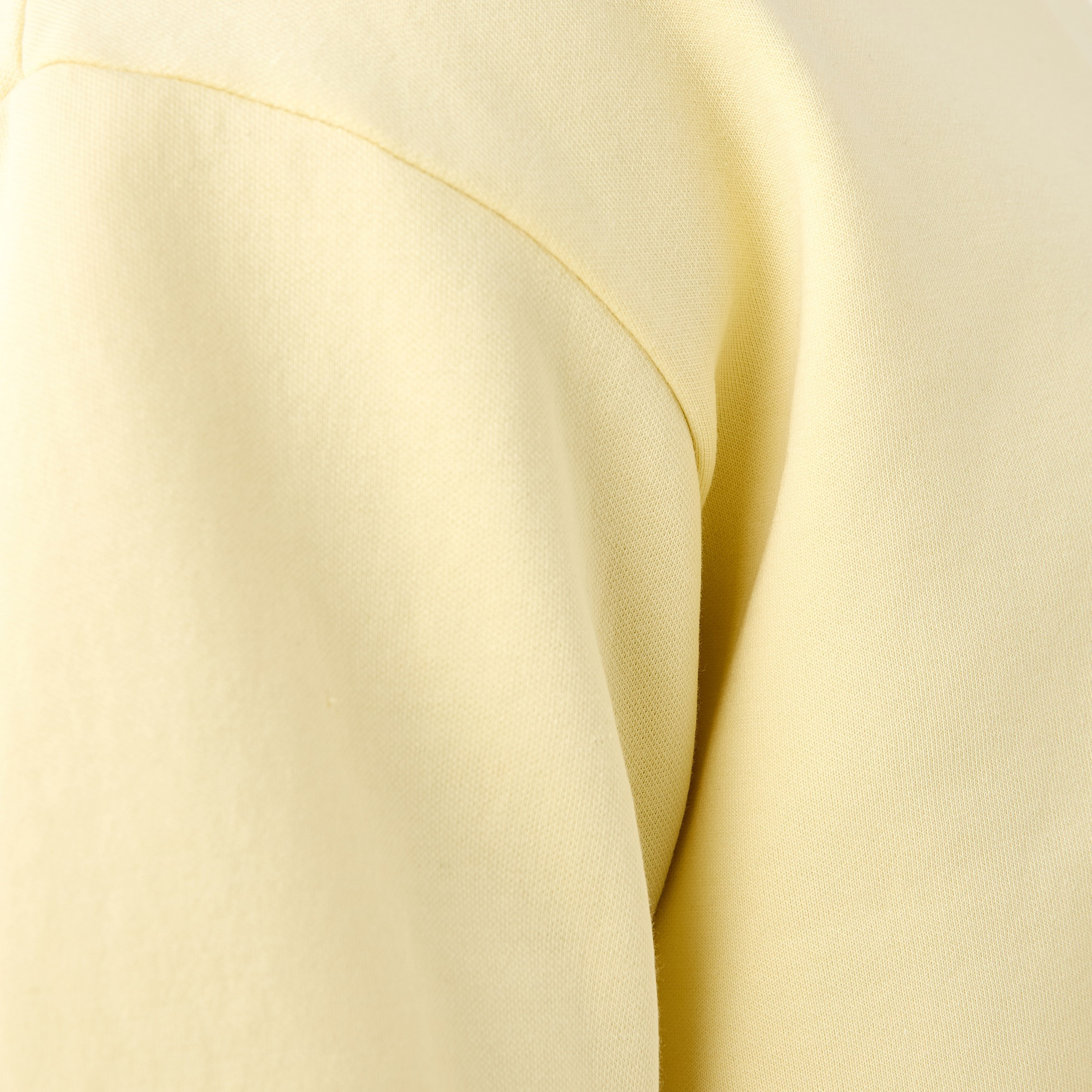 تيشيرت بقصّة عادية وياقة ضيقة وأكمام قصيرة وطبعات-men-clothing-tshirtsandpolos-tshirts-image-35
