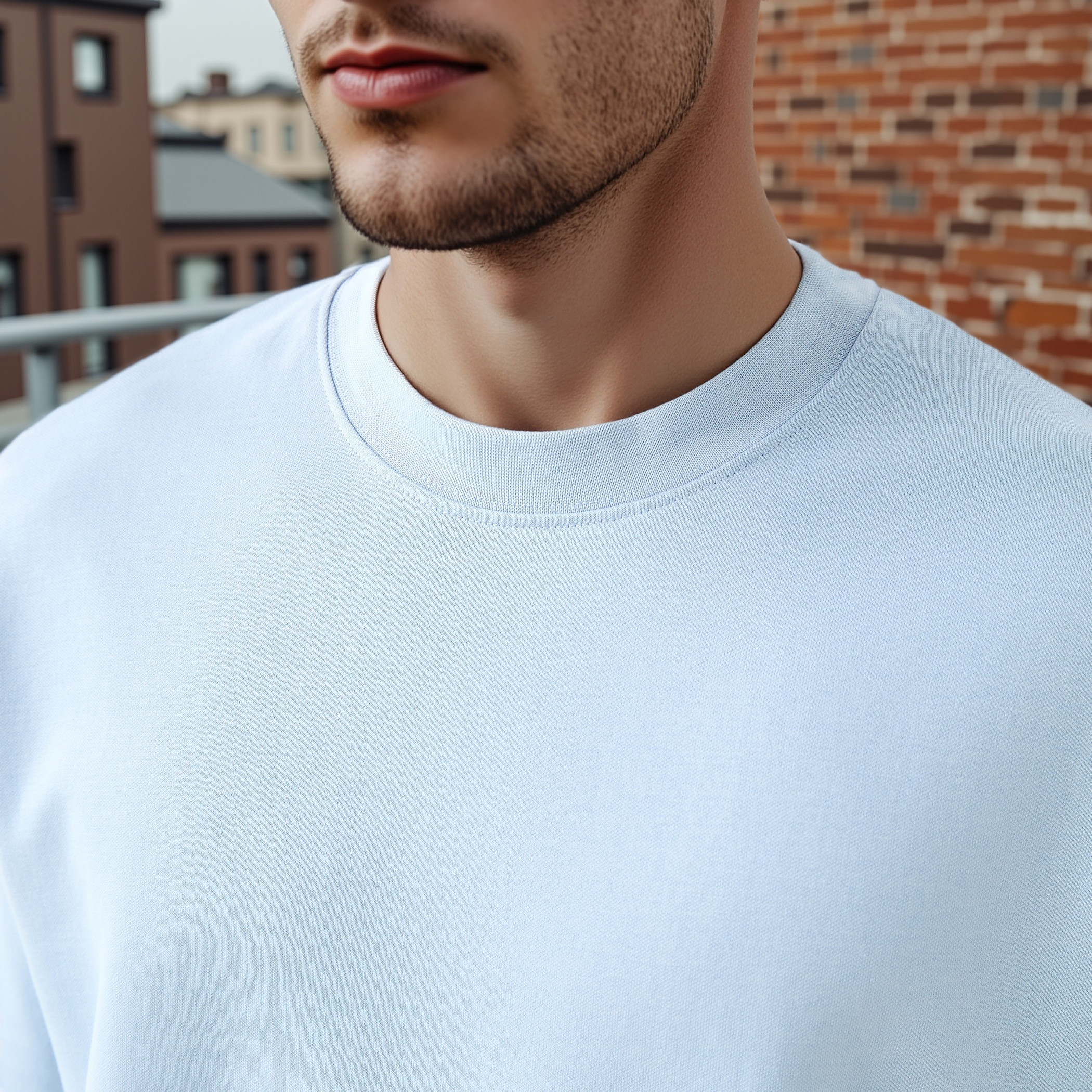تيشيرت بقصّة عادية وياقة ضيقة وأكمام قصيرة وطبعات-men-clothing-tshirtsandpolos-tshirts-image-14