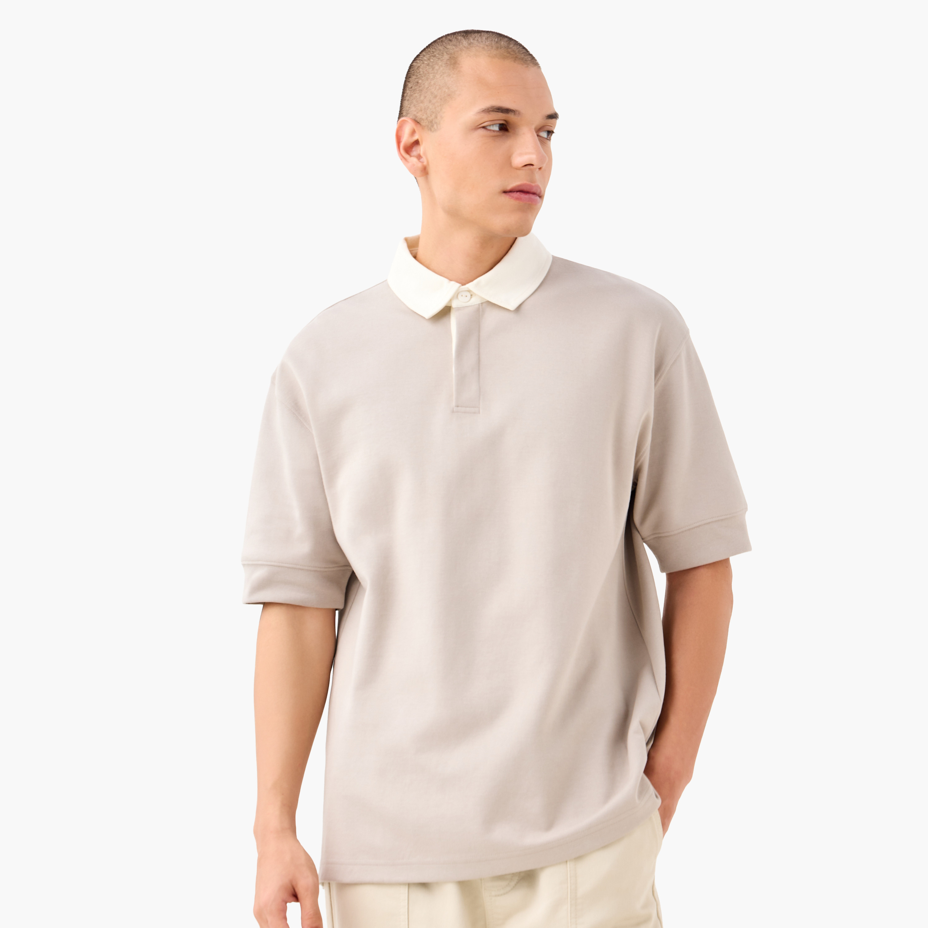 تيشيرت بولو بياقة مغايرة-men-clothing-tshirtsandpolos-polos-image-1