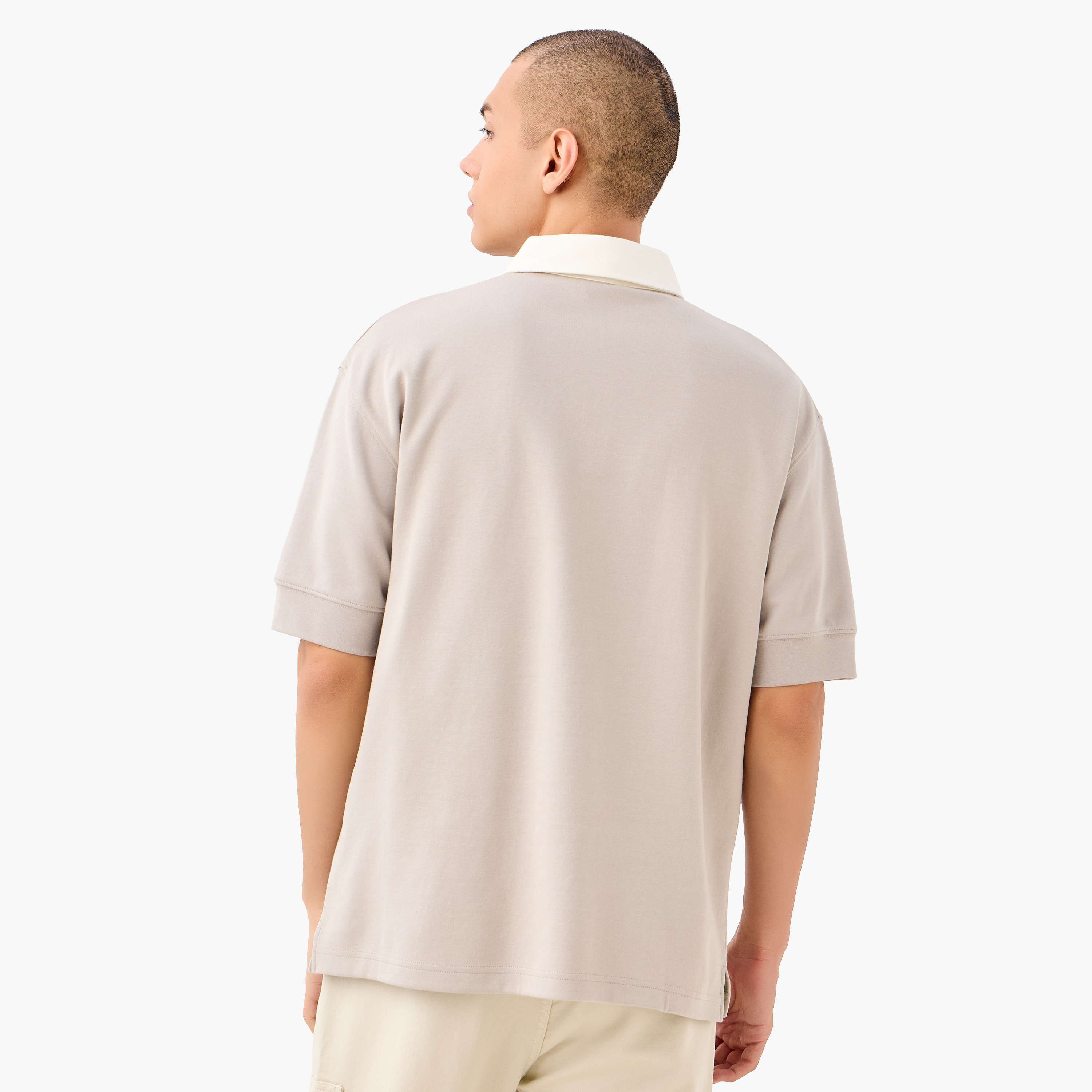 تيشيرت بولو بياقة مغايرة-men-clothing-tshirtsandpolos-polos-image-3