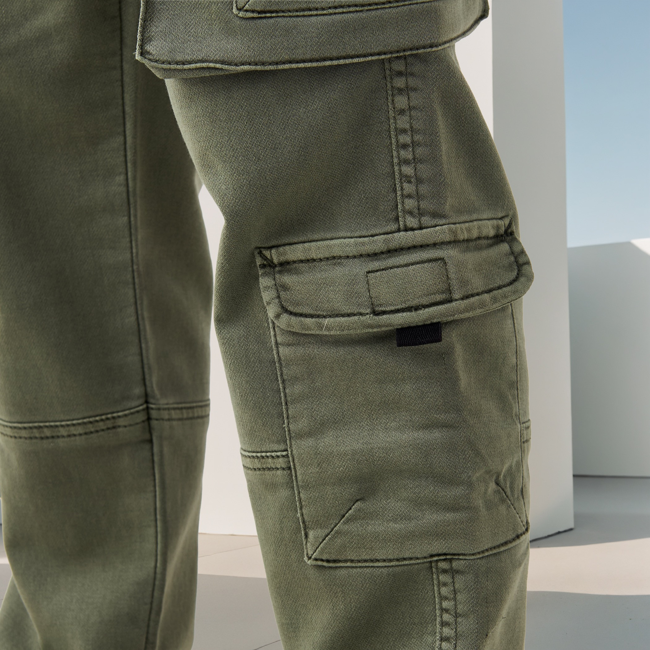 Flexi Waist Cargo Joggers with Pockets-men-clothing-bottoms-joggers-image-5