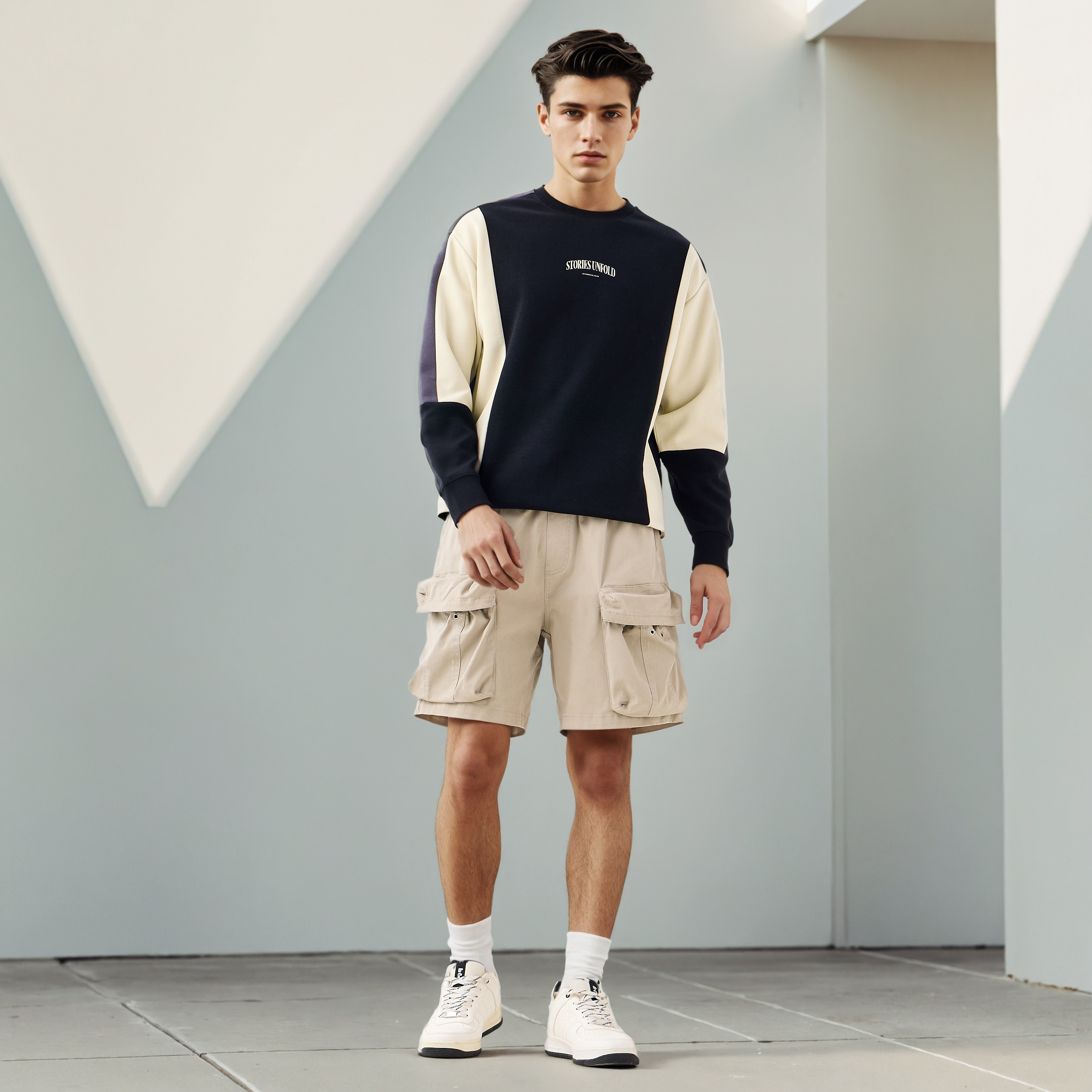 Colourblock Crew Neck Sweatshirt-men-winterwear-hoodiesandsweatshirts-image-2