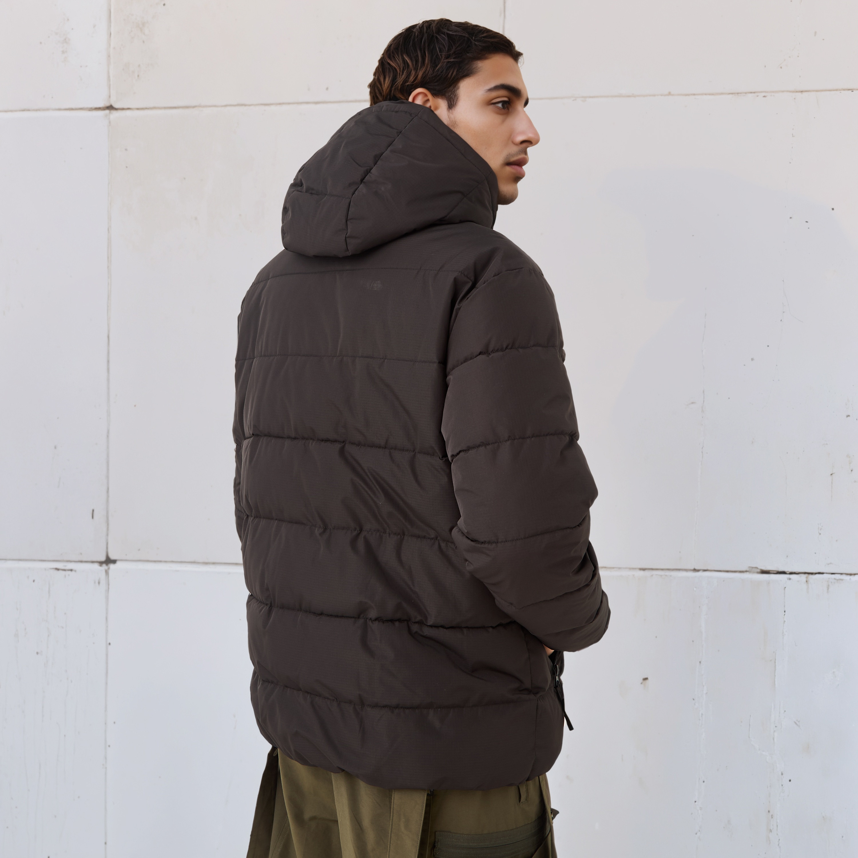 جاكيت منفوخ مبطن بقصّة مريحة وقبعة للرجال-men-clothing-jacketsandblazers-jackets-image-9