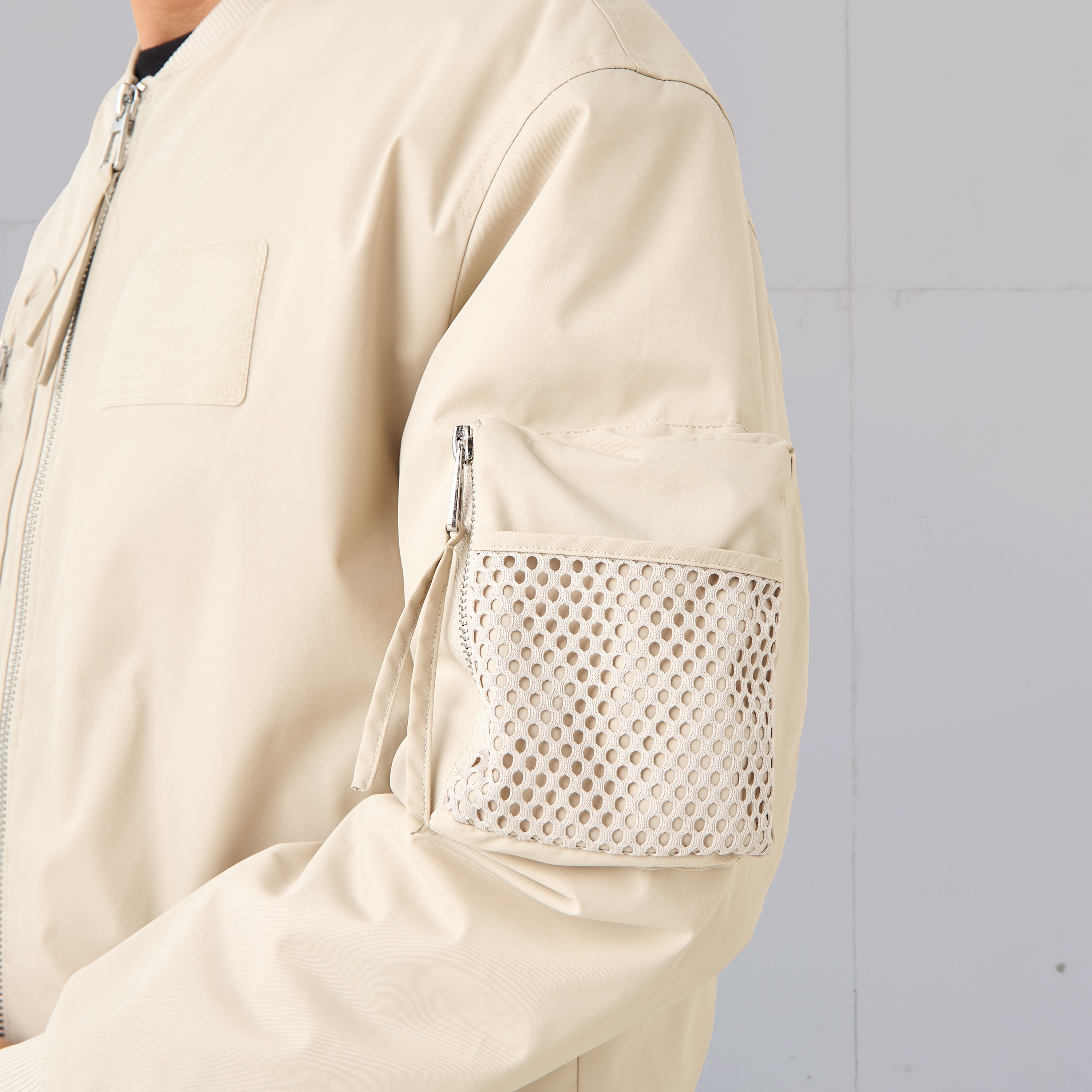 جاكيت بومبر رجالي بجيوب متعددة وقصة مريحة-men-clothing-jacketsandblazers-jackets-image-16