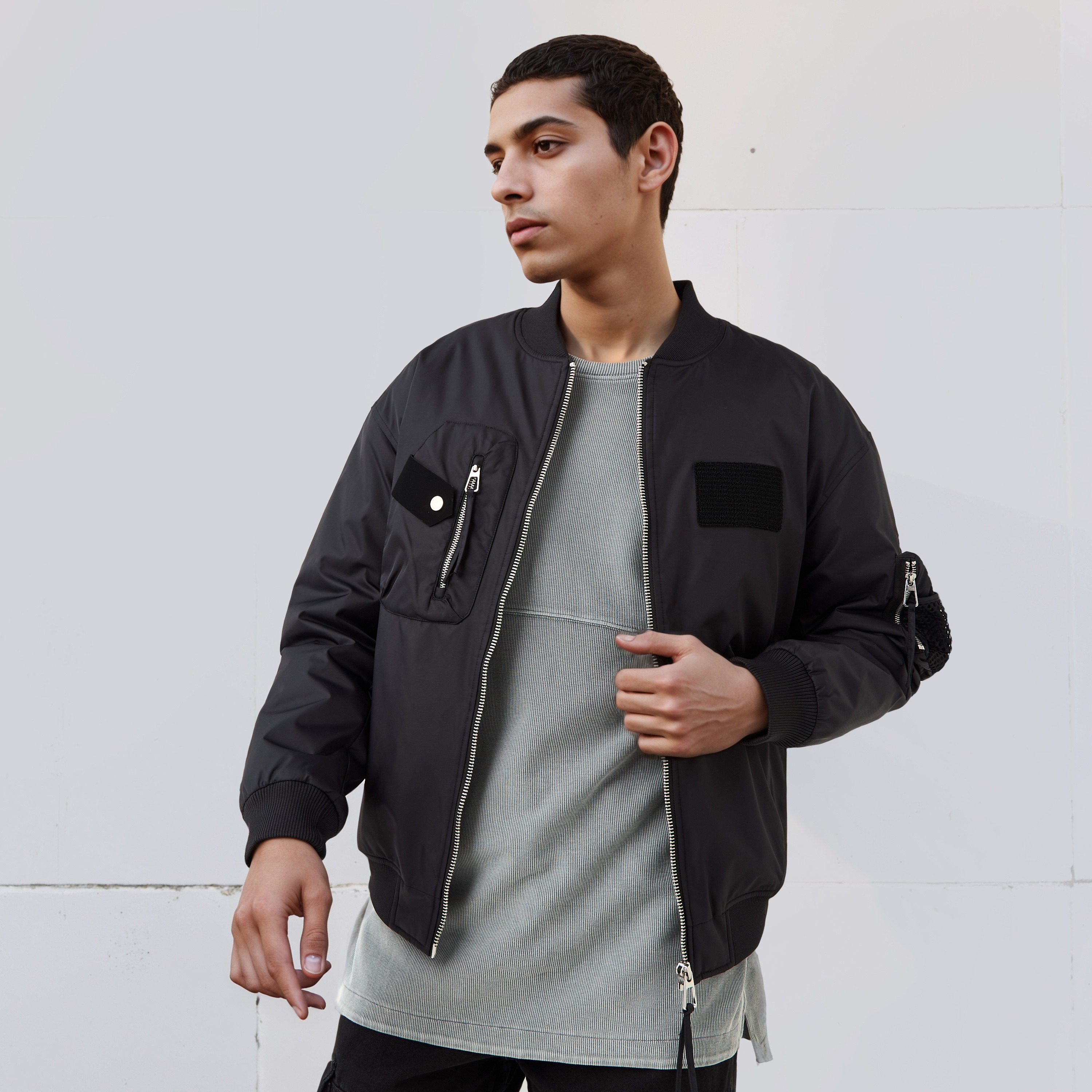 Men Relaxed Fit Utility Pockets Bomber Jacket-men-clothing-jacketsandblazers-jackets-image-1